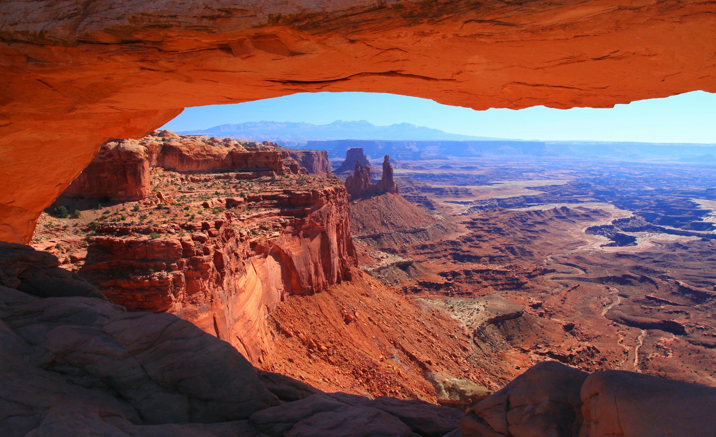 mesa arch in canyonlands national park