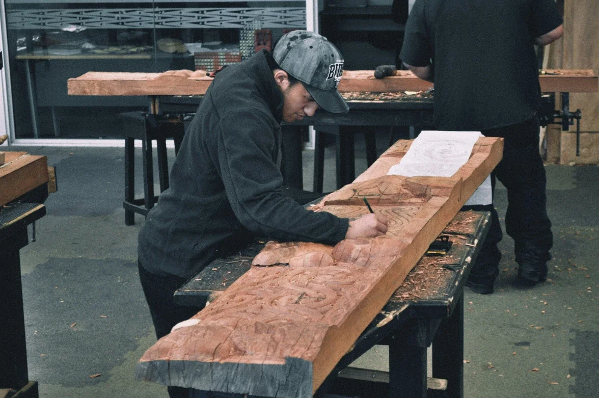 Best Router Sled for Flattening Slabs: Linear Bearing, Gantry, and DIY Compared