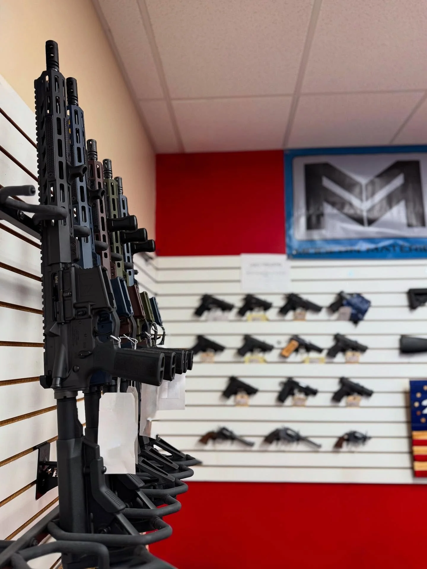 On the wall and ready for you —
Modern Materiel rifles at Union Hill Gun Club. 💥🇺🇸
@modernmateriel
#ModernMateriel #UnionHillGunClub #Rifles #GunLife #2A #FirearmsCommunity #RangeDay #GunClub #Tactical #GunEnthusiast #GunOwners”