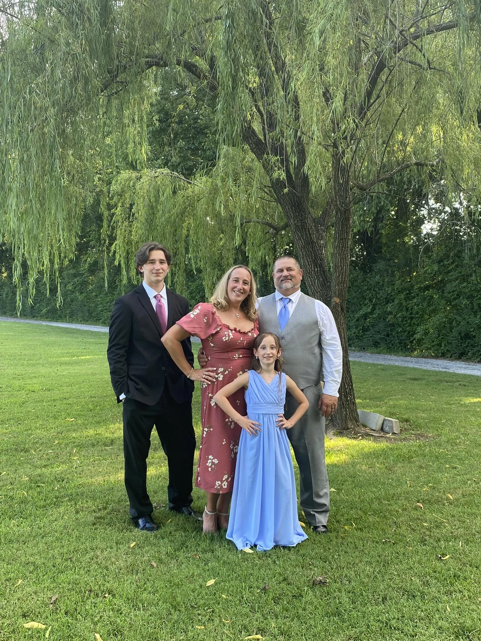 lindsey fam.jpg