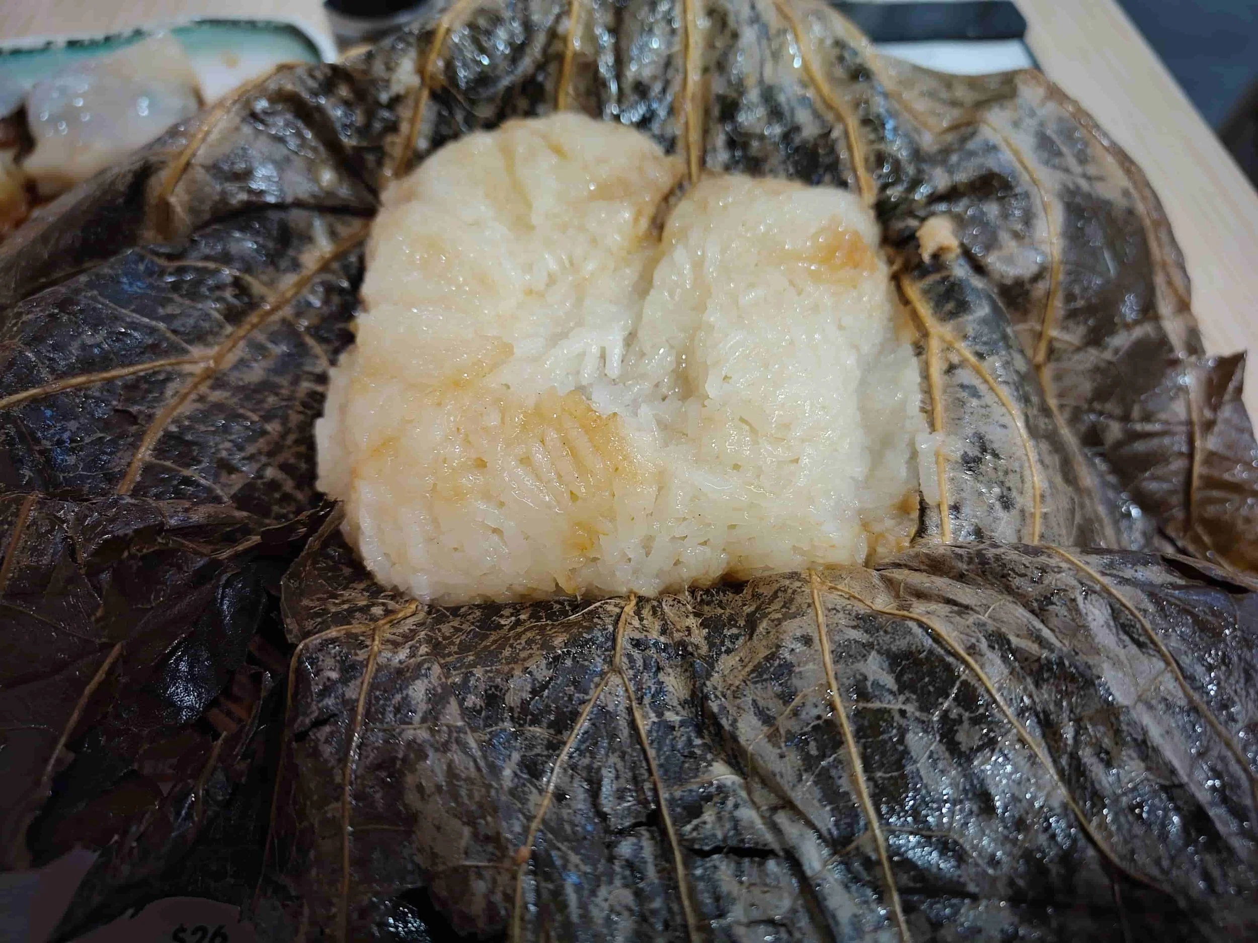 Unwrapped Hong Kong lo mai gai, sticky glutinous rice