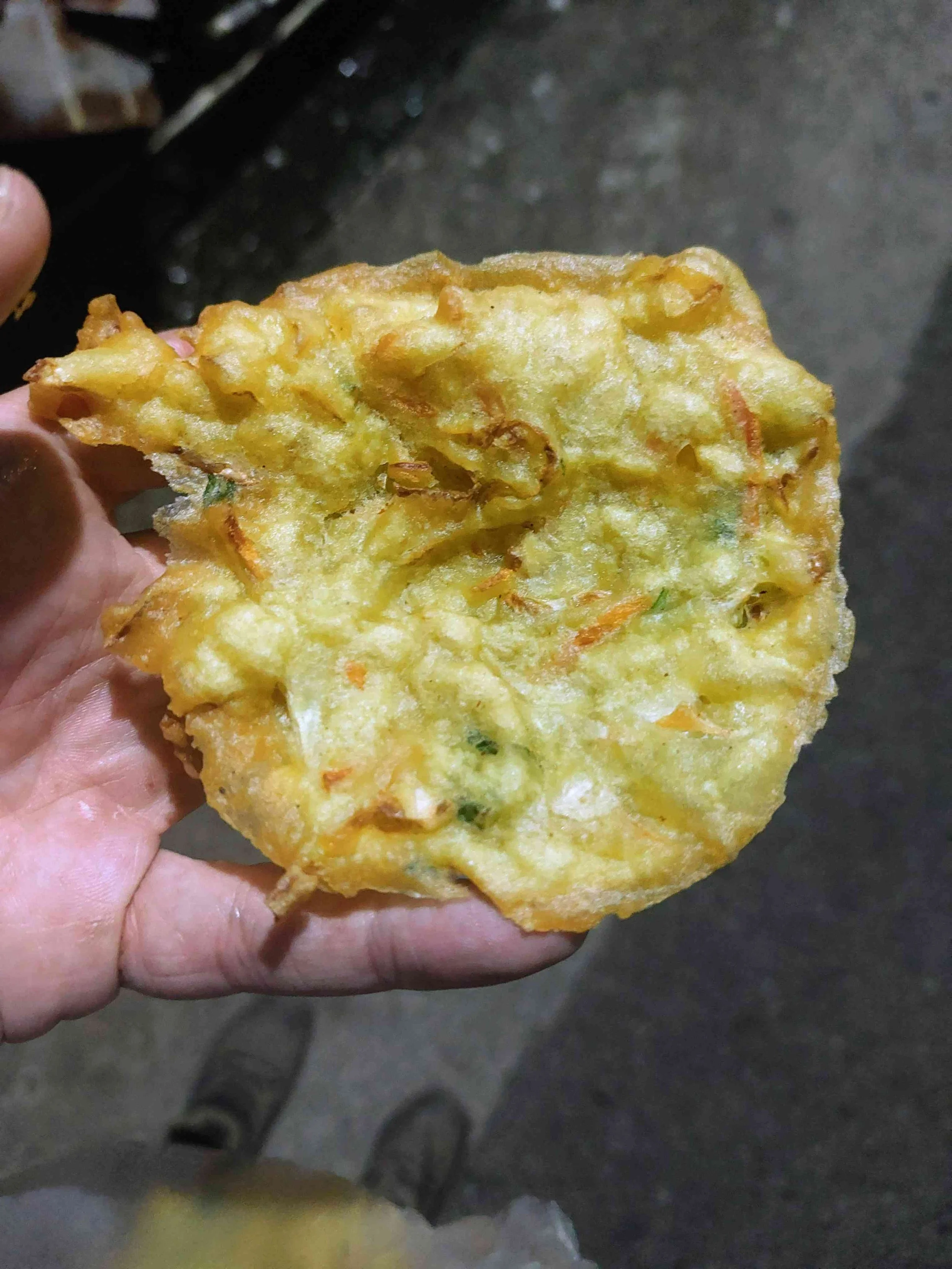 Bakwan – deep-fried Indonesian vegetable fritters with mixed veggies