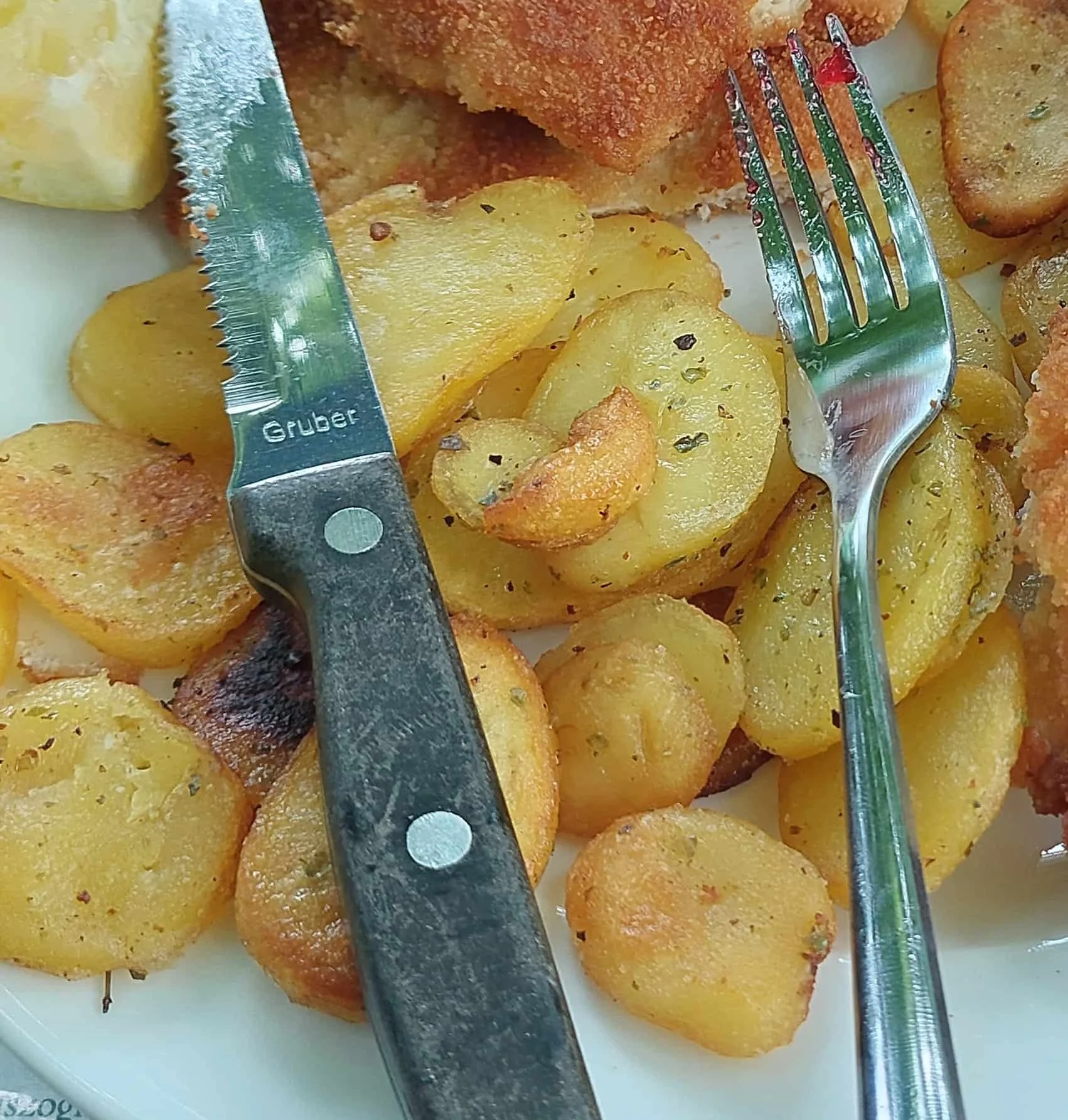 German Bratkartoffeln pan-fried potatoes traditional side dish
