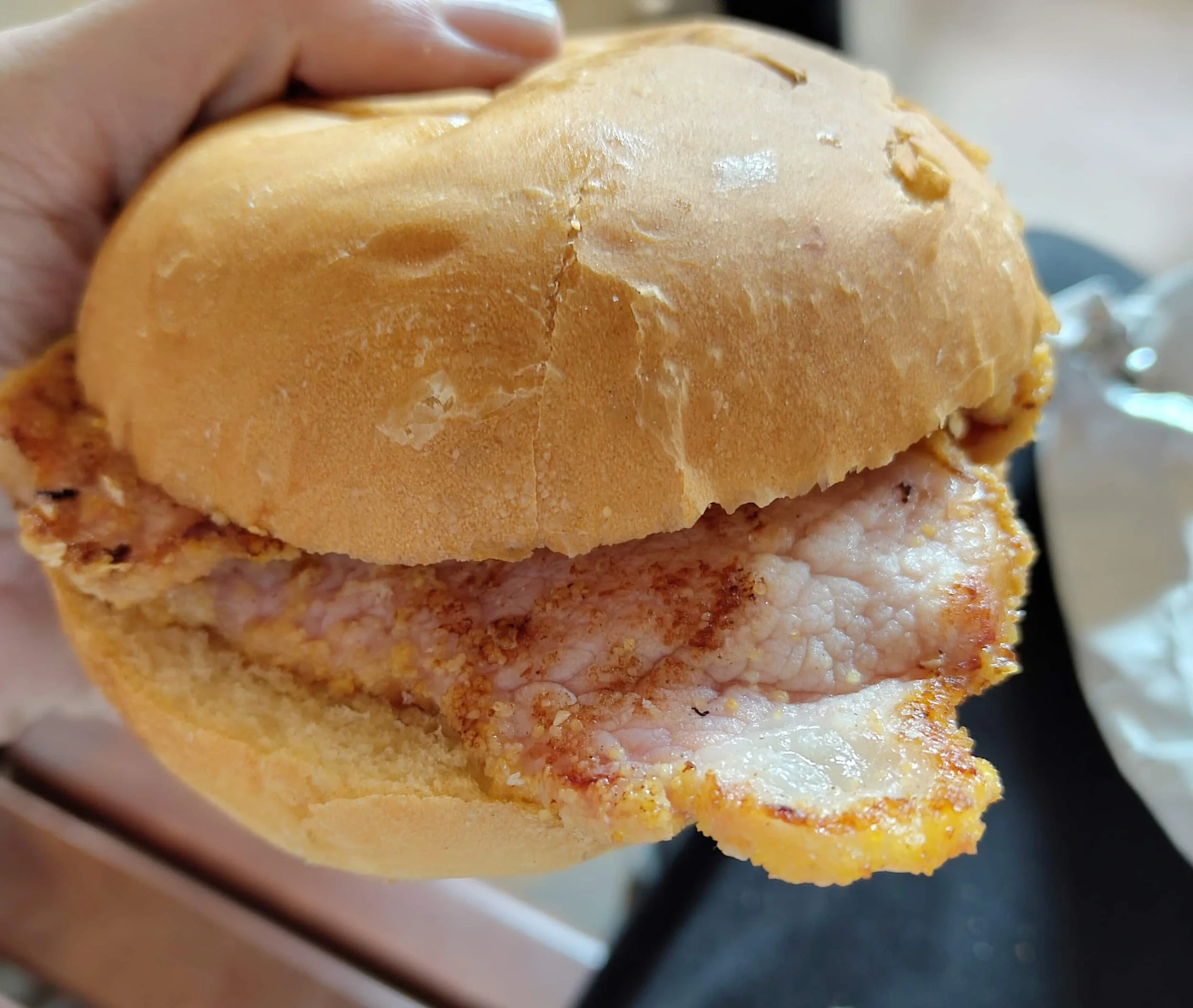 Canadian peameal bacon sandwich – sliced peameal bacon served in a soft bun
