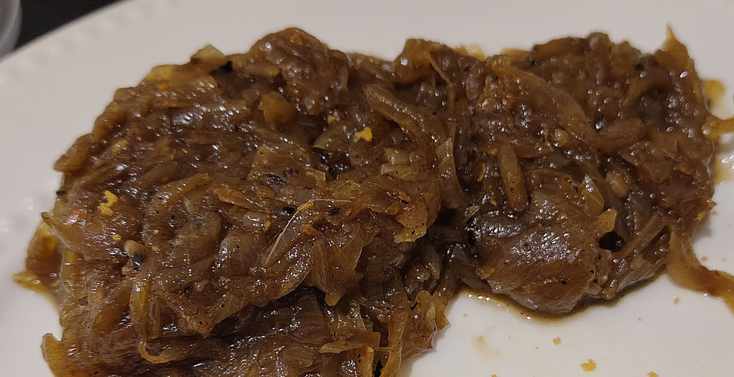Seeni sambol – Sri Lankan sweet and spicy caramelised onion relish served as part of a traditional rice and curry meal