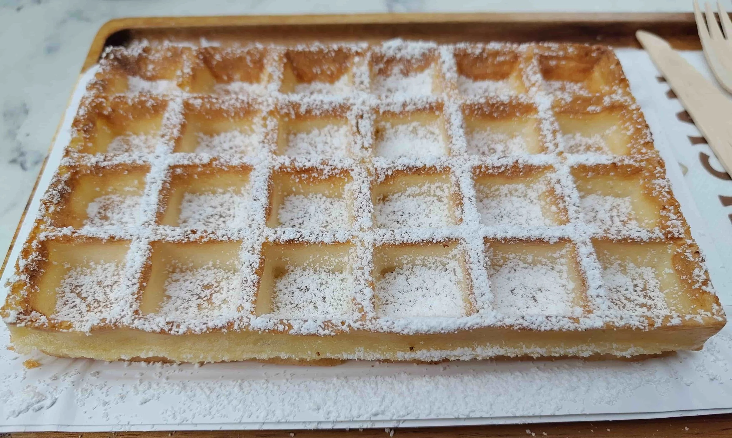 Gaufres de Bruxelles – Belgian Brussels waffles dusted with powdered sugar