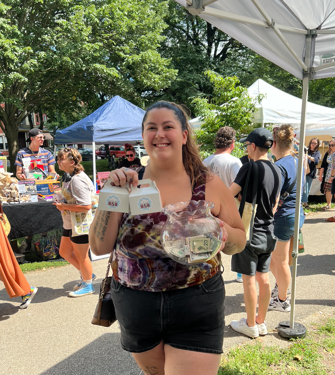 Thank you, Whisk & Whiskers, for collecting donations for us at Vegfest, and donating baked goods!