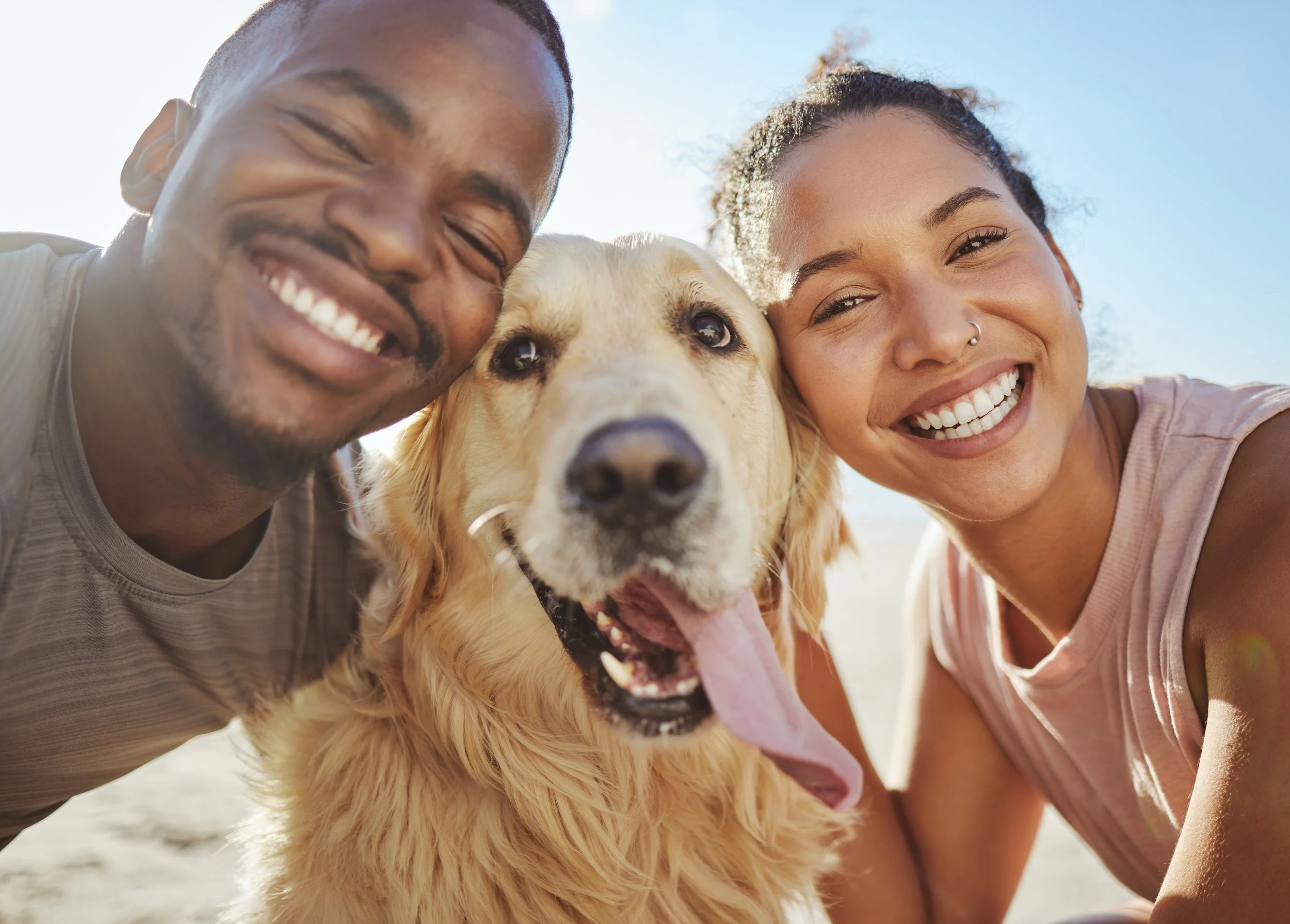 PHOTO COUPLE WITH GOLDEN.jpg