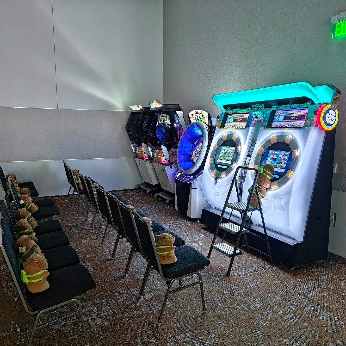 The capybaras have taken overβΌοΈ
They've playtested the games for you and welcome you to the #PAXWest2025 Arcade!
We've got sooo many awesome games waiting for you!