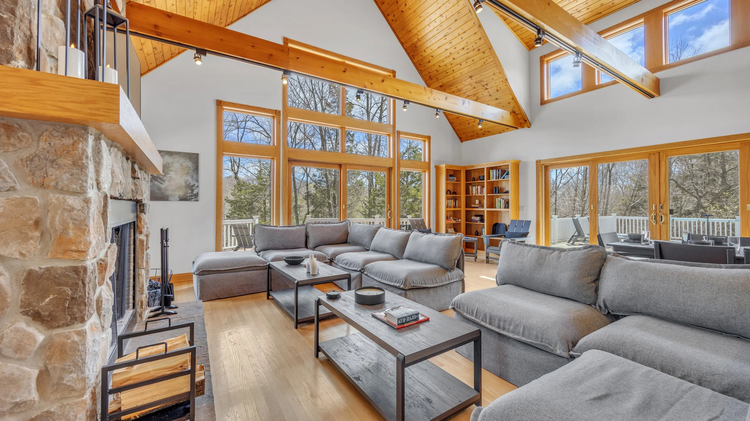 Interior Living 9.jpg