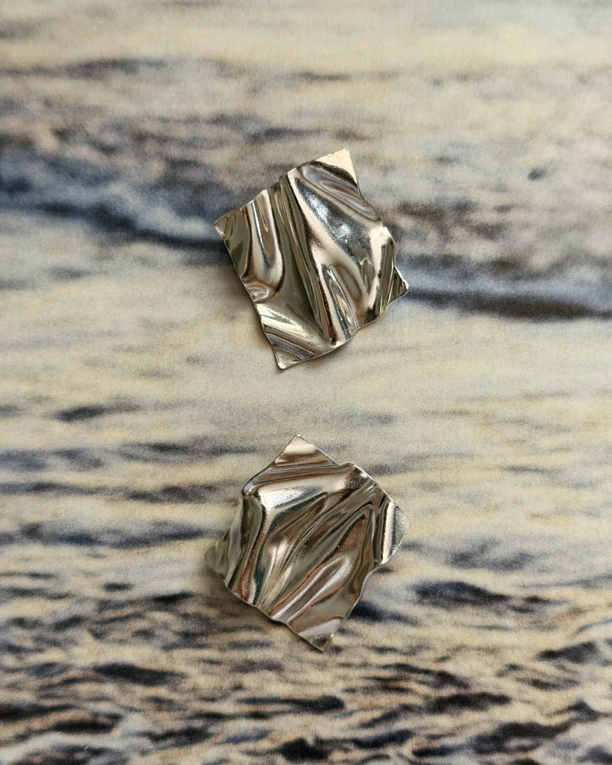 Olas Earrings