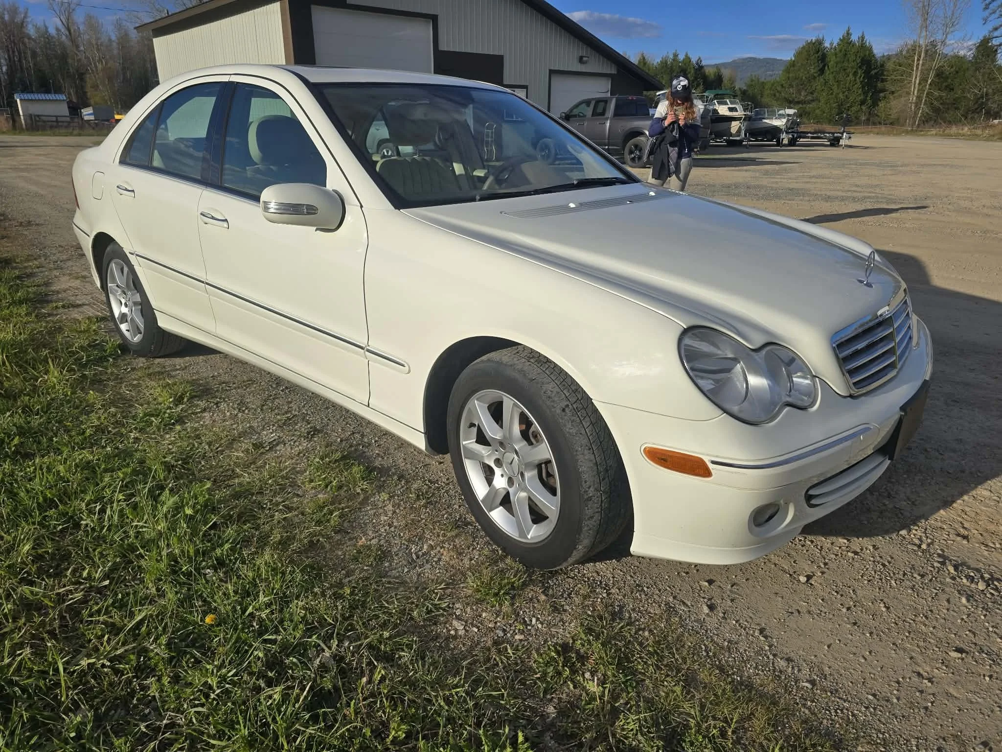 0eb0f33d-504c-4cc3-87cf-004489524f52.jpg