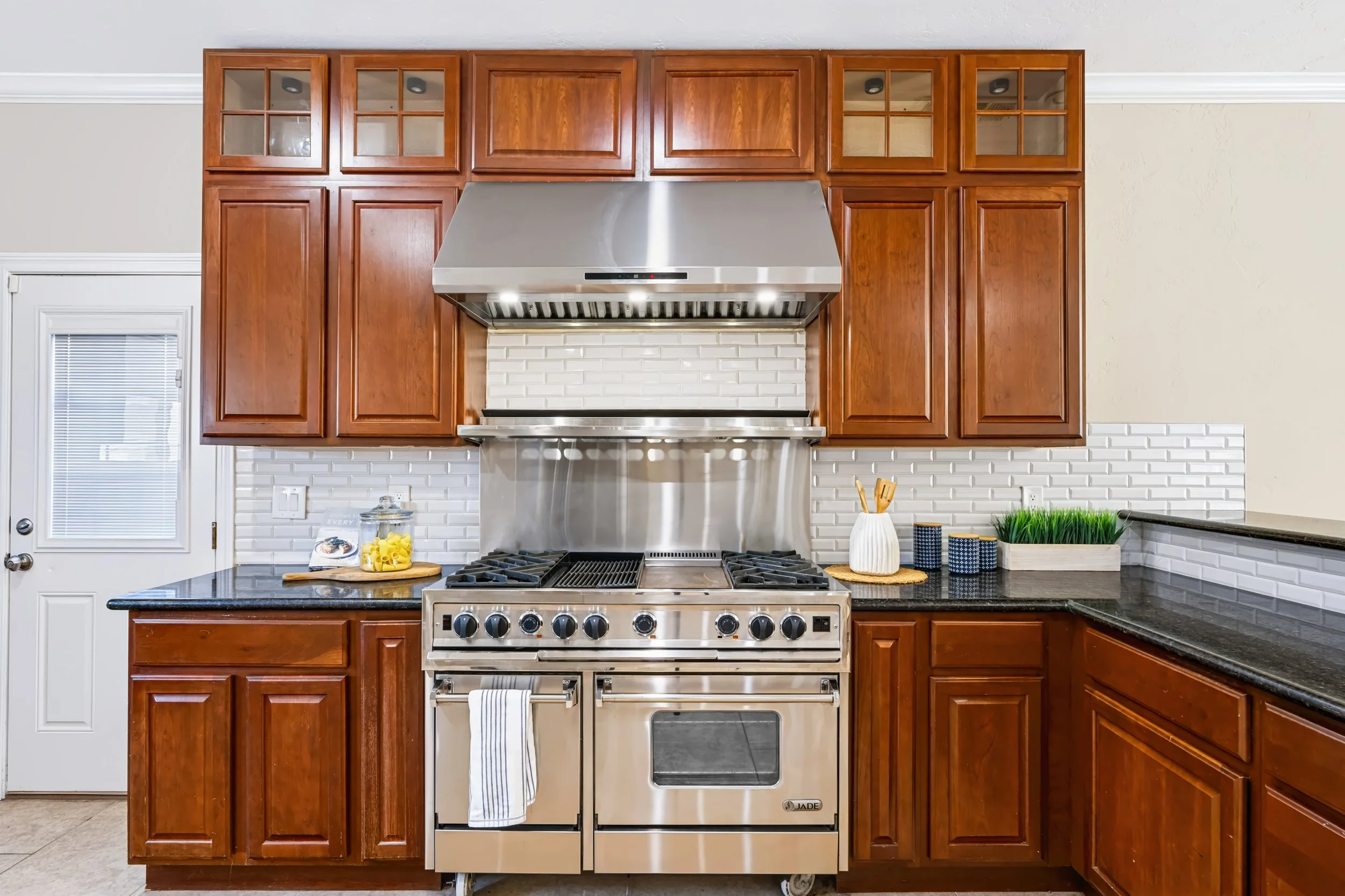 3482 Iroquois Ave09.jpg