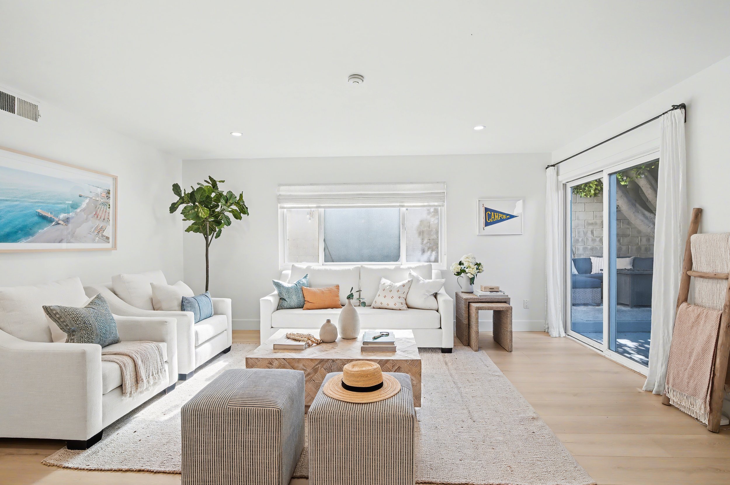 2200 Vanderbilt Ln #1702.jpg