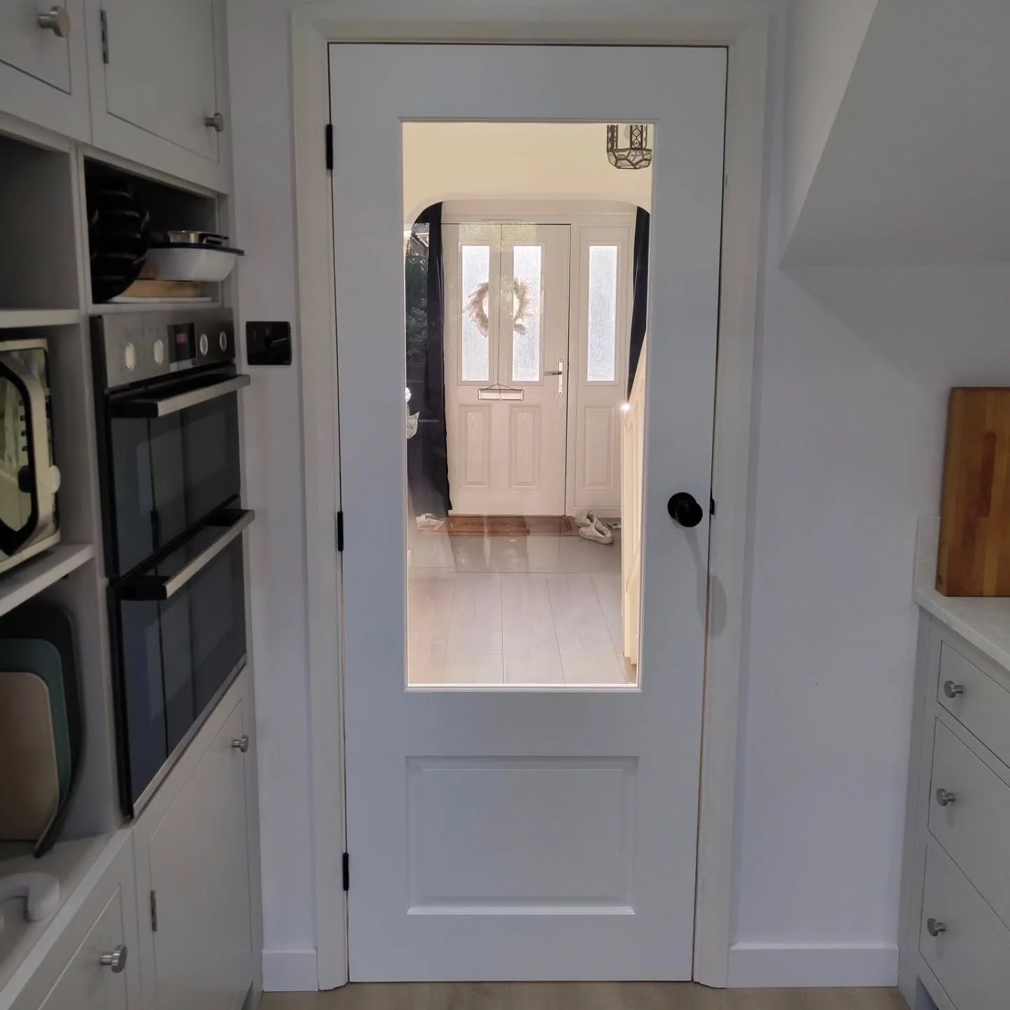 6 lovely new internal doors fitted in bookham! Do you have some doors that need a bit of TLC maybe even a replacement? Give us a message and find out about our free no obligation estimates!