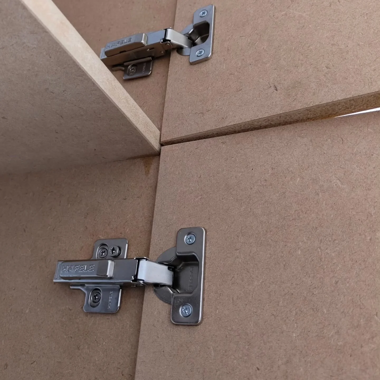 It's all in the details! Soft close hafele hinges fitted to this wardrobe we are building in ewell stay tuned to see the final product!