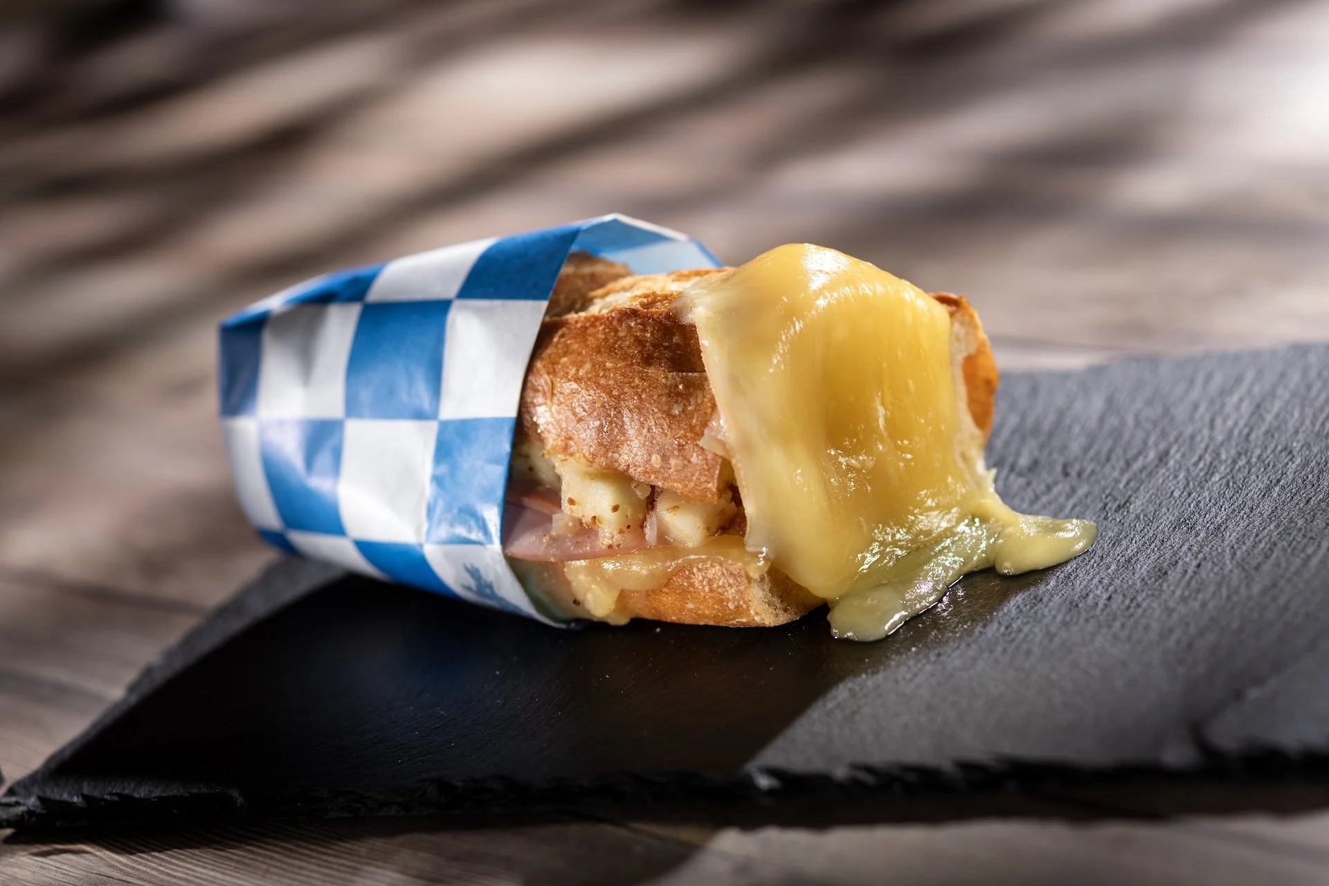 🧀 Warm Raclette Swiss Cheese