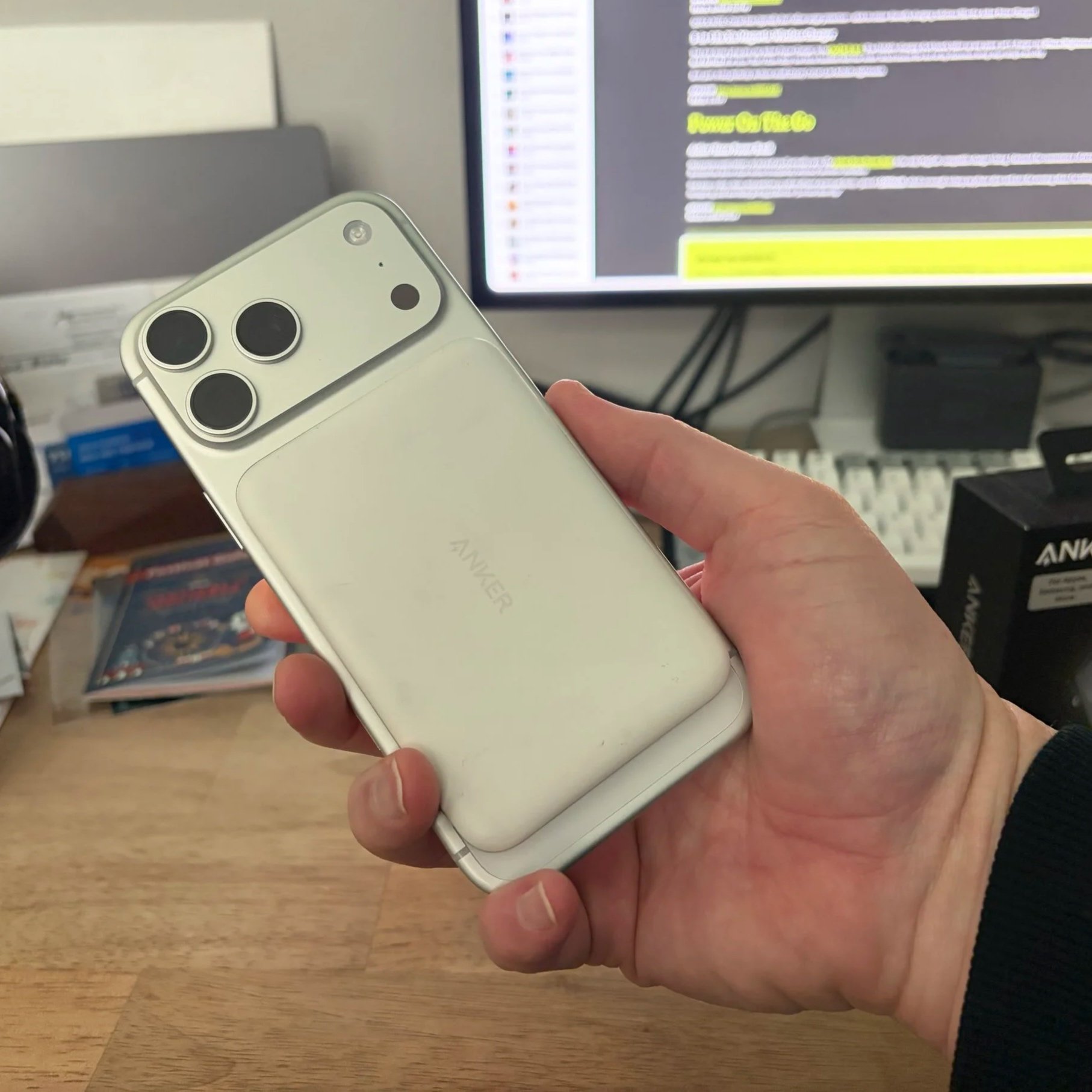 Anker Nano Power Bank, Ultra-Slim 5,000mAh Magnetic Wireless Charging Battery, Qi2 Certified 15W Max MagSafe-Compatible Portable Charger, Ergonomic Design, for iPhone Air/17/16 Series