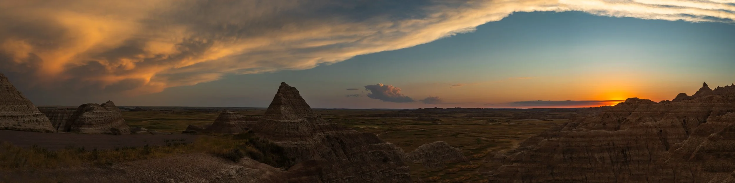 Norbeck Pass Sunset, Badlands
