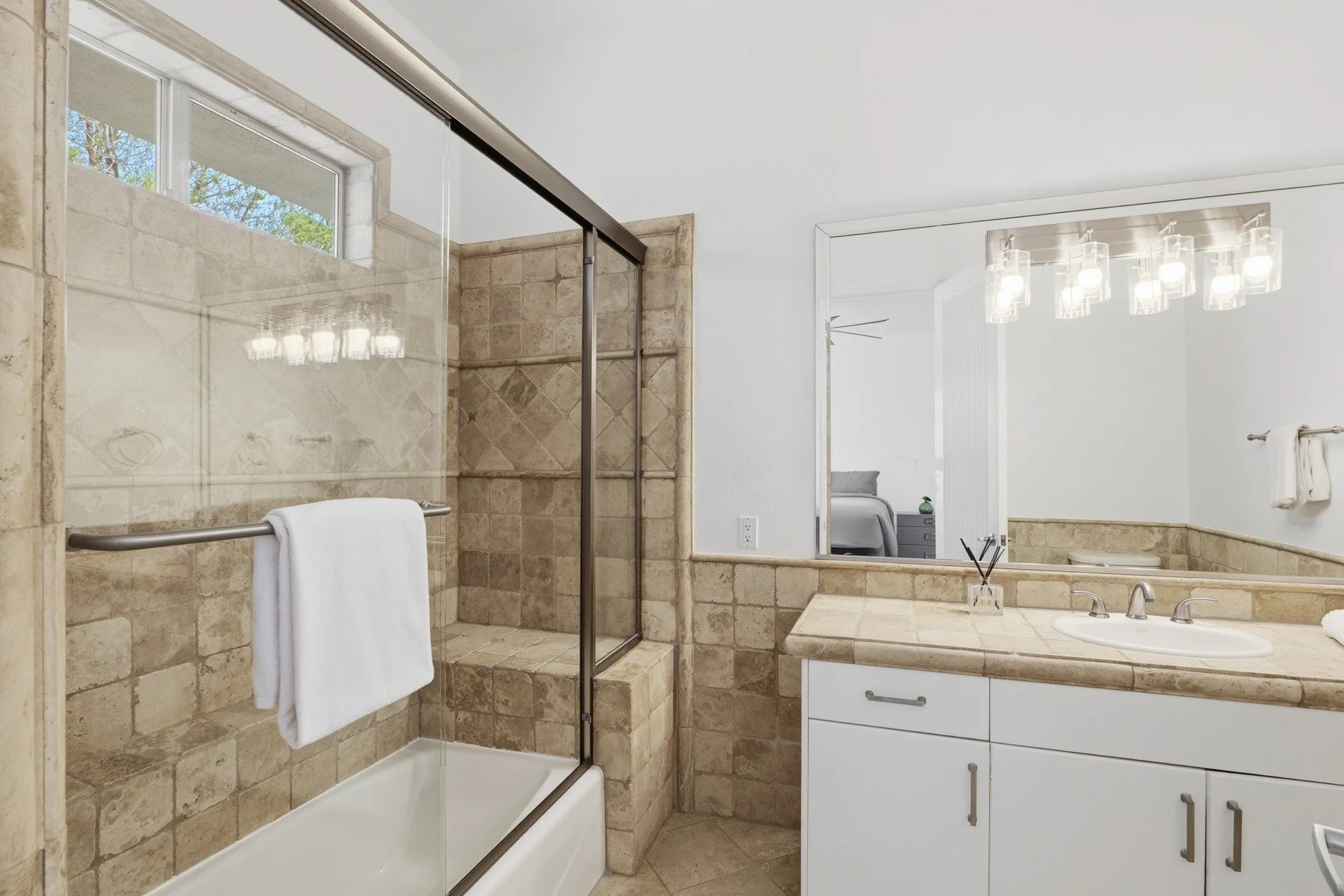 053-8632 Canyon View Dr.jpg