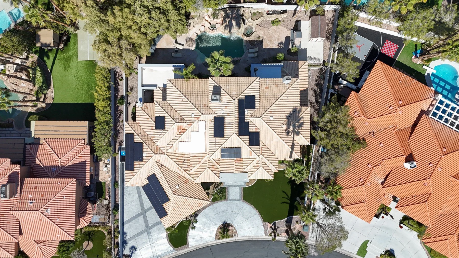 101-8632 Canyon View Dr.jpg