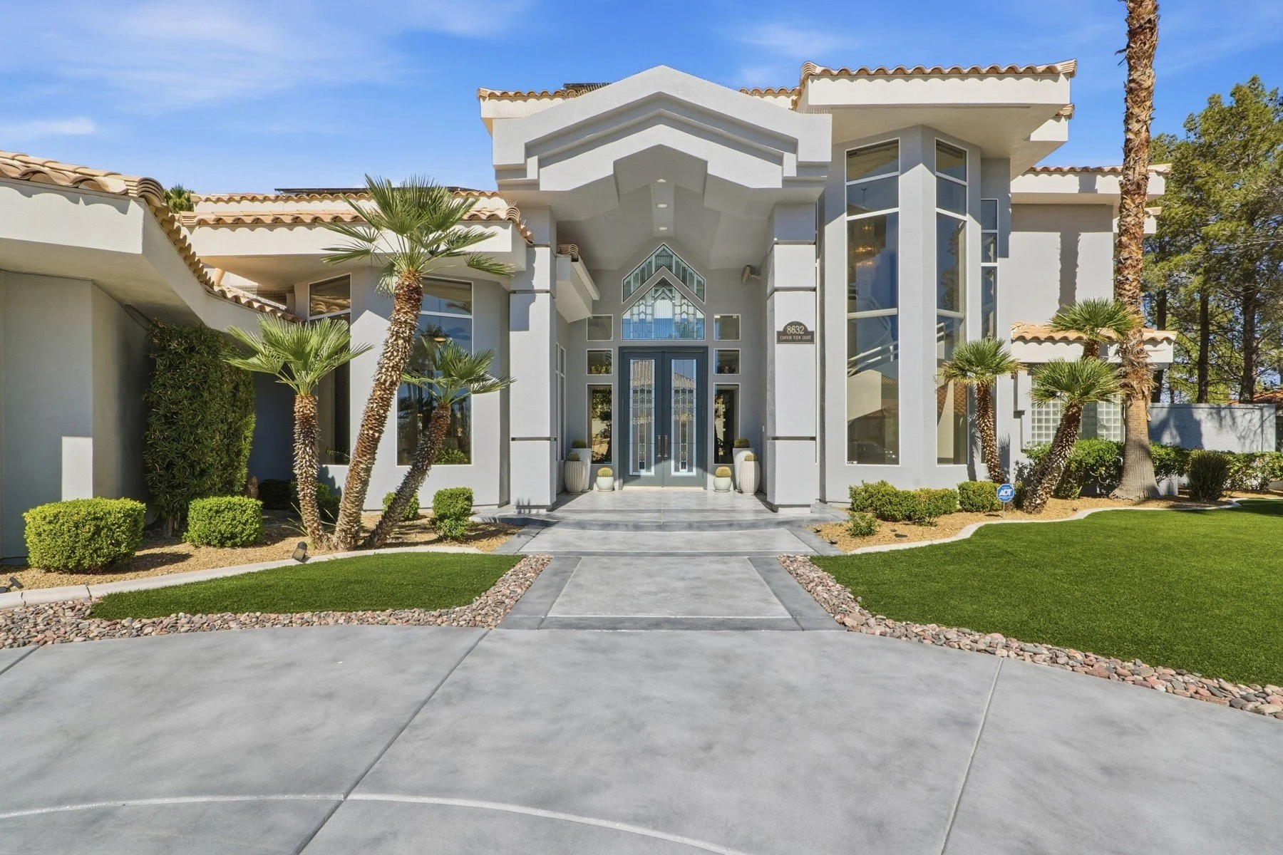 008-8632 Canyon View Dr.jpg