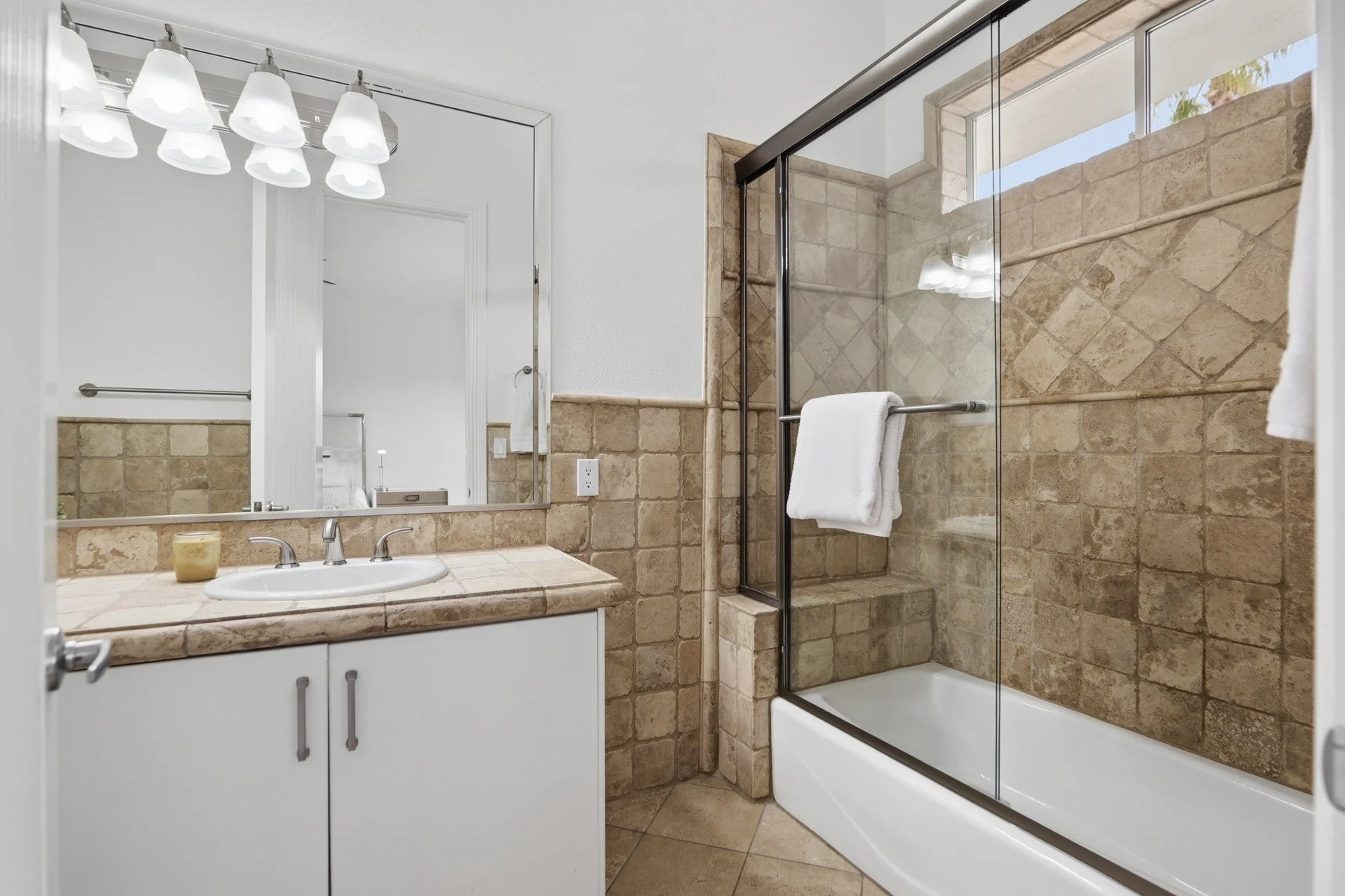 070-8632 Canyon View Dr.jpg