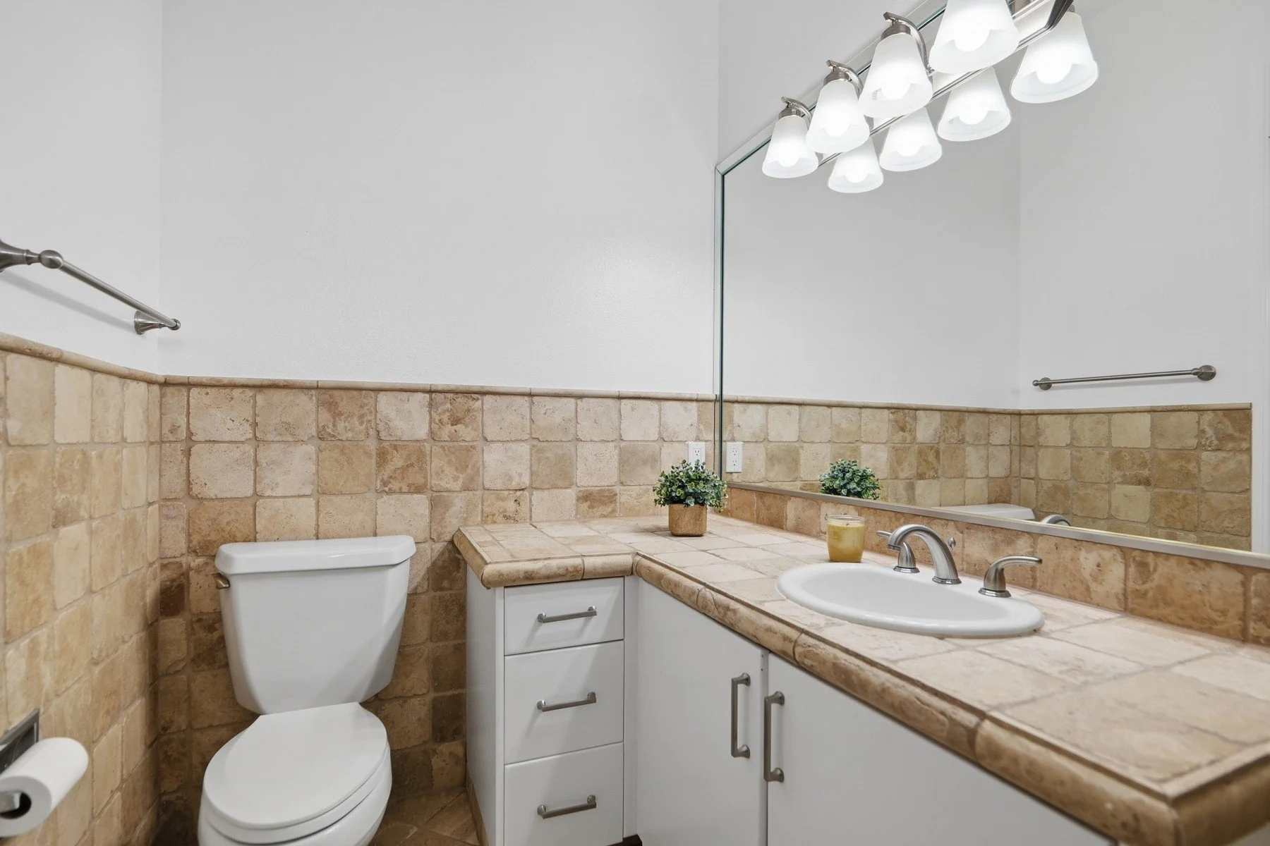 071-8632 Canyon View Dr.jpg