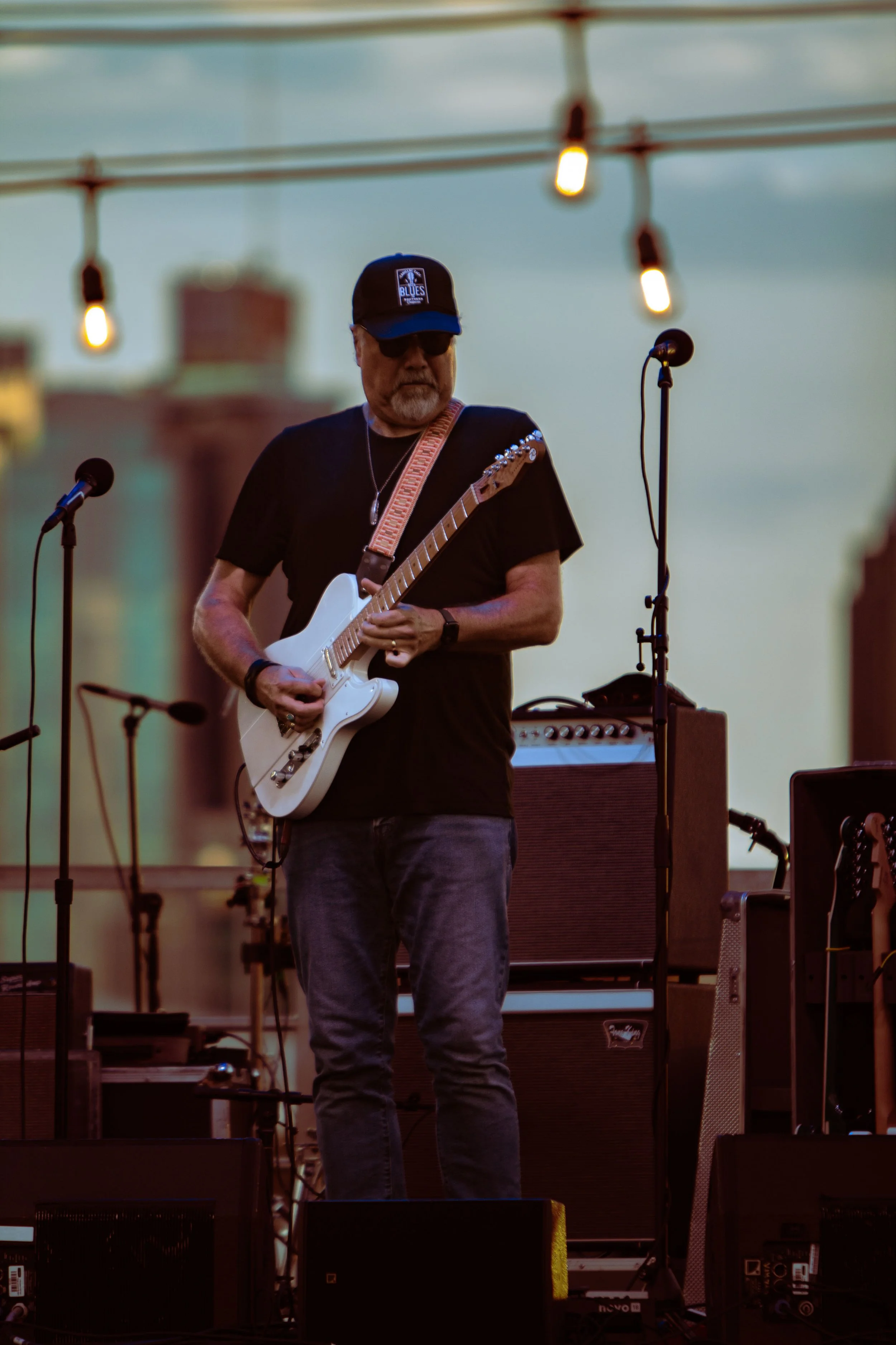 Greg Koch7.jpg