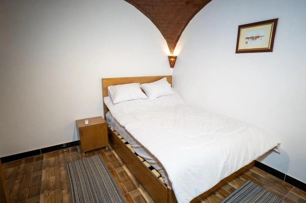 801972542.jpg