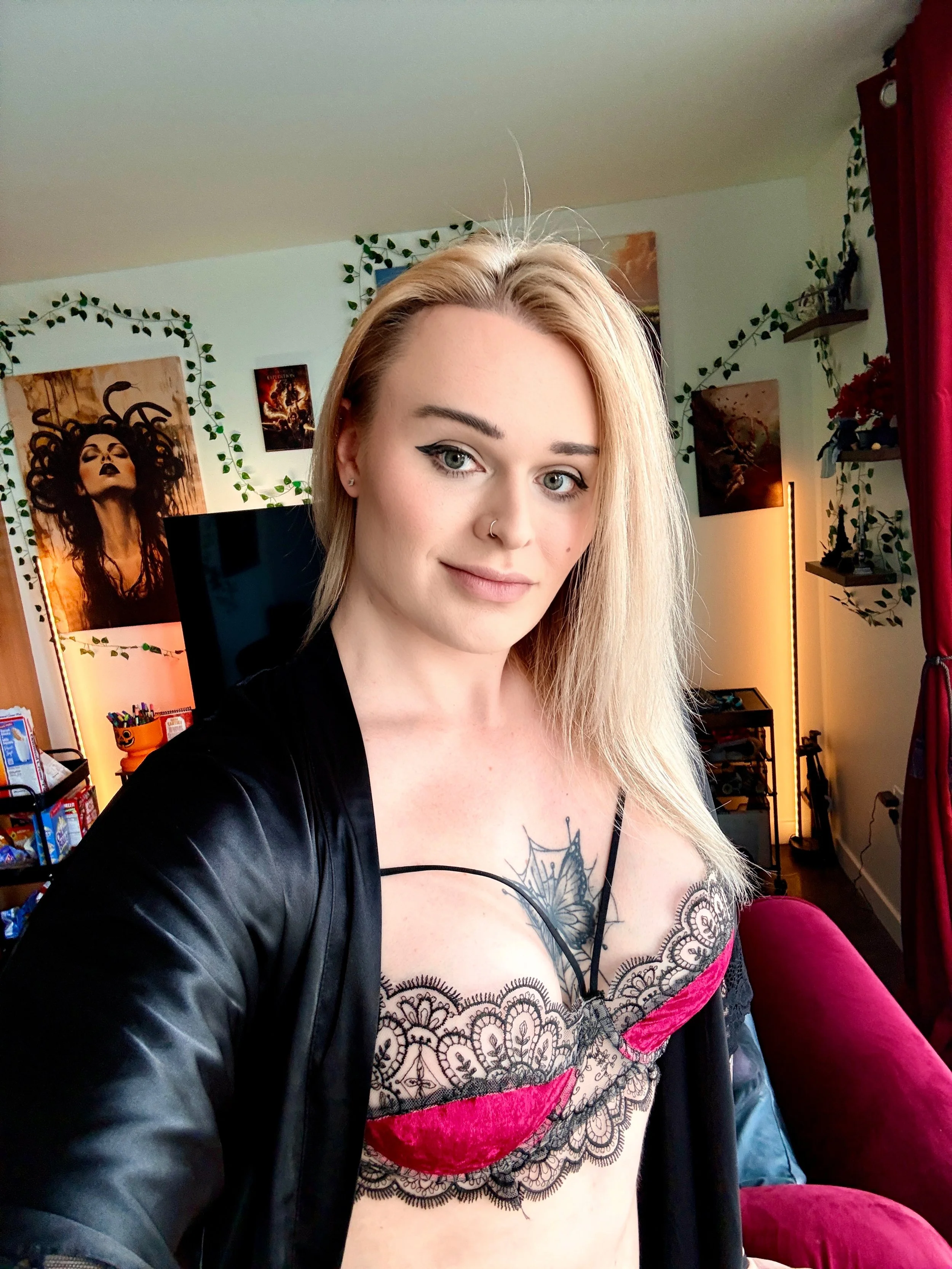 Facetune_25-04-2026-16-06-31.jpg