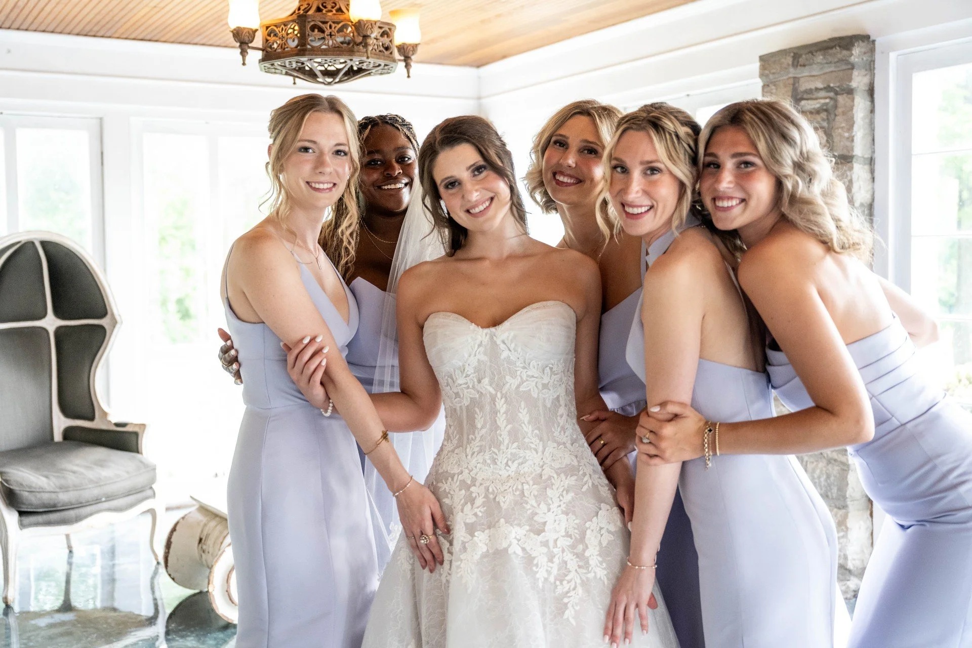 looks-by-lisa-bridesmaids-indoors.jpg