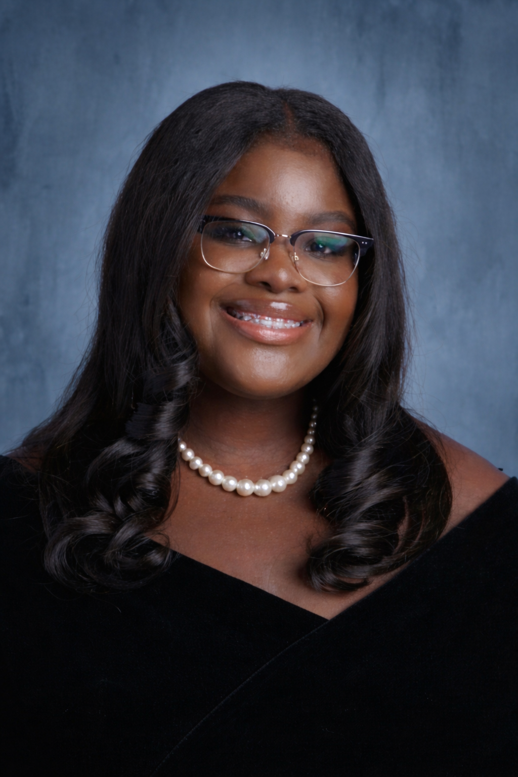 Sy’ria Brooks Senior Photo  - Sy'ria Brooks.PNG