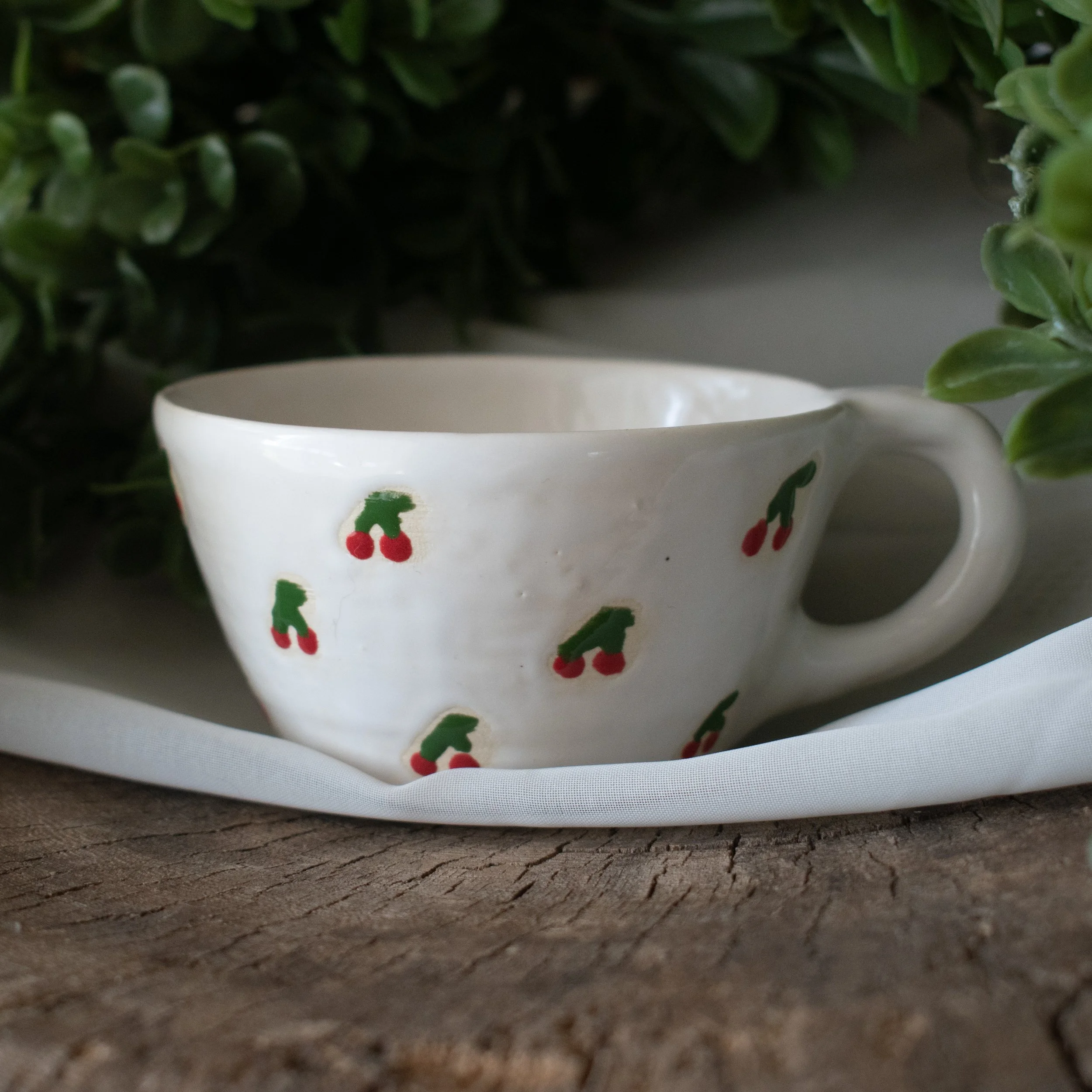 "American Cherry" Teacup