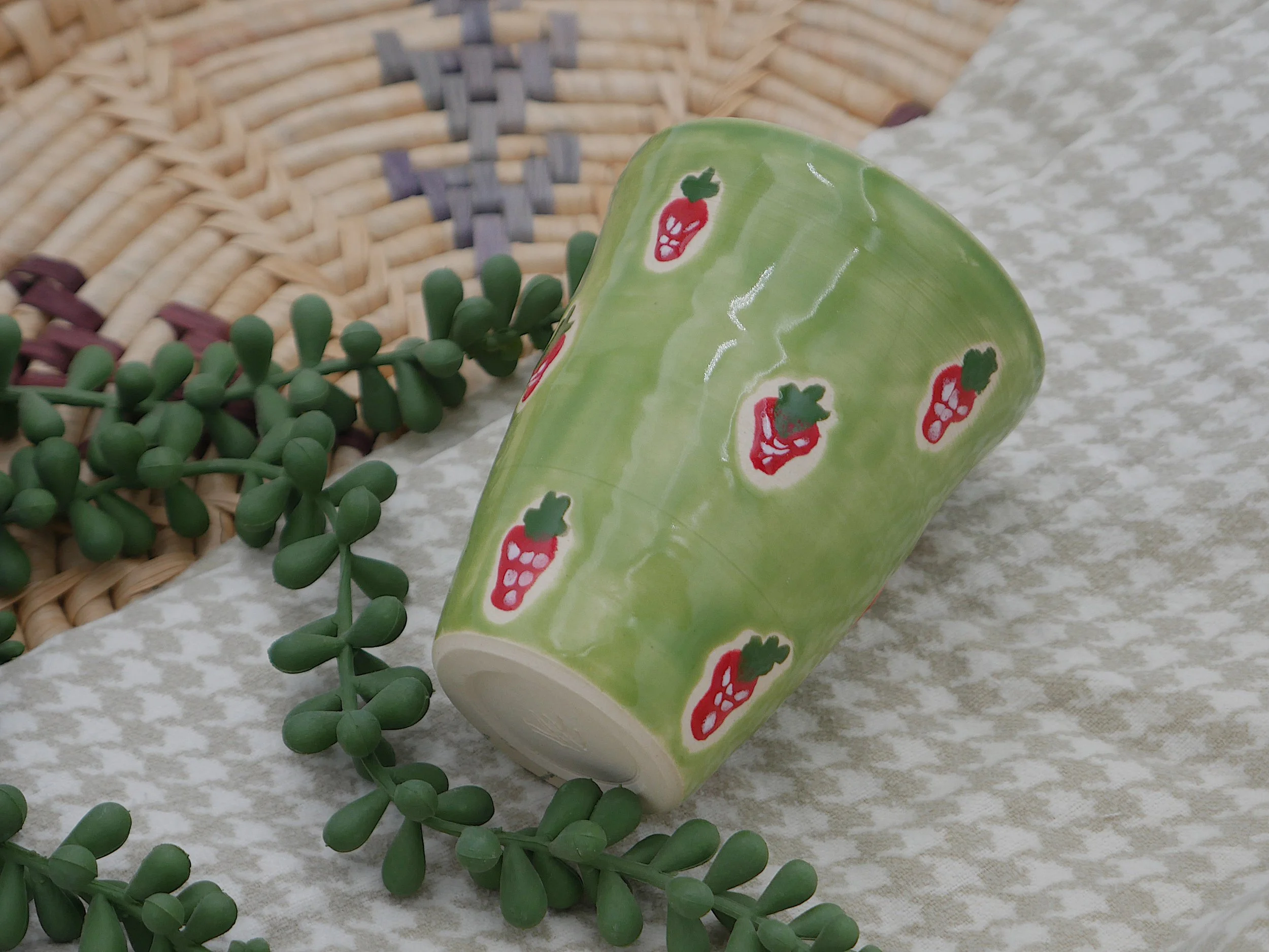 "Berry Popular" Mug