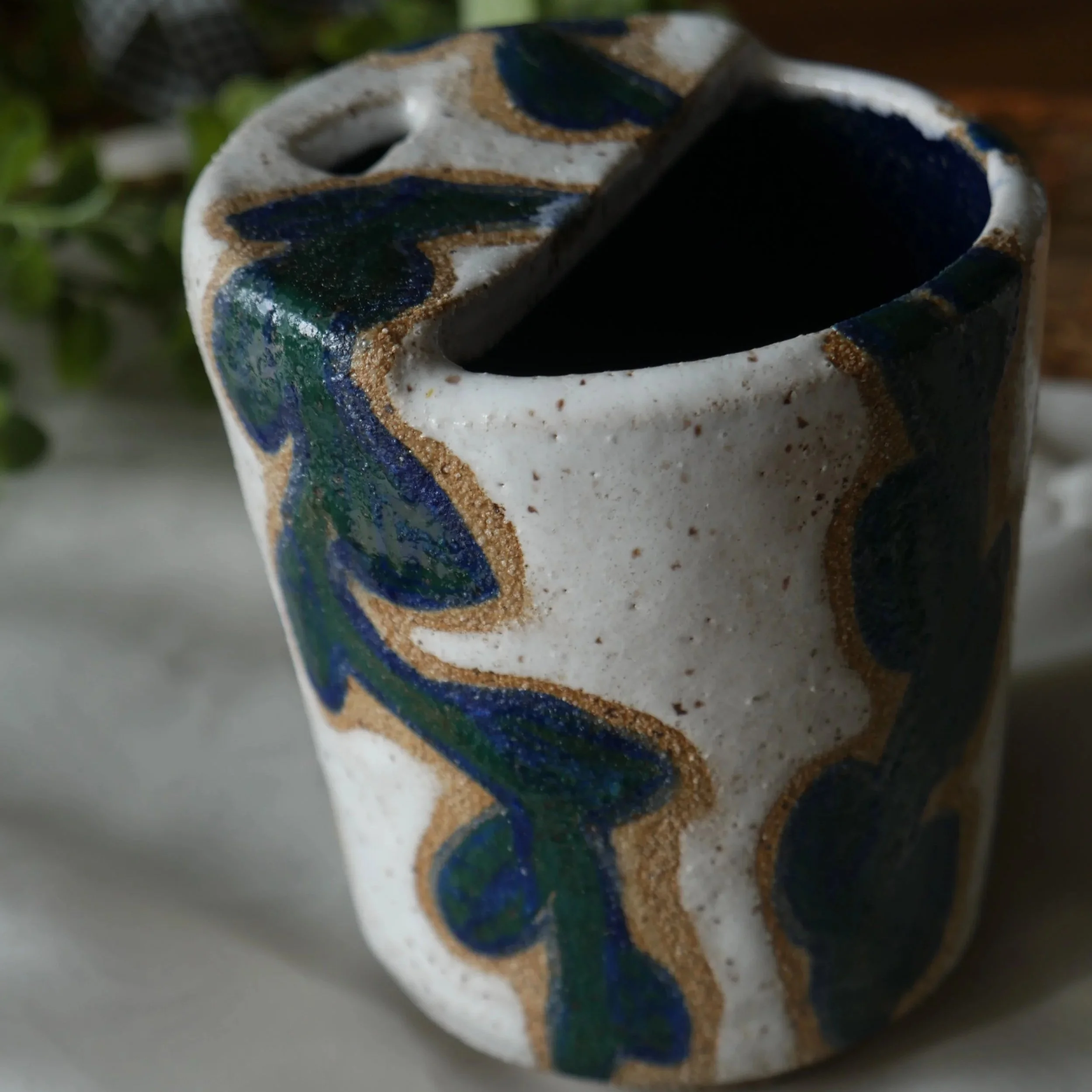 "Ivy and Ivory" Go Cup