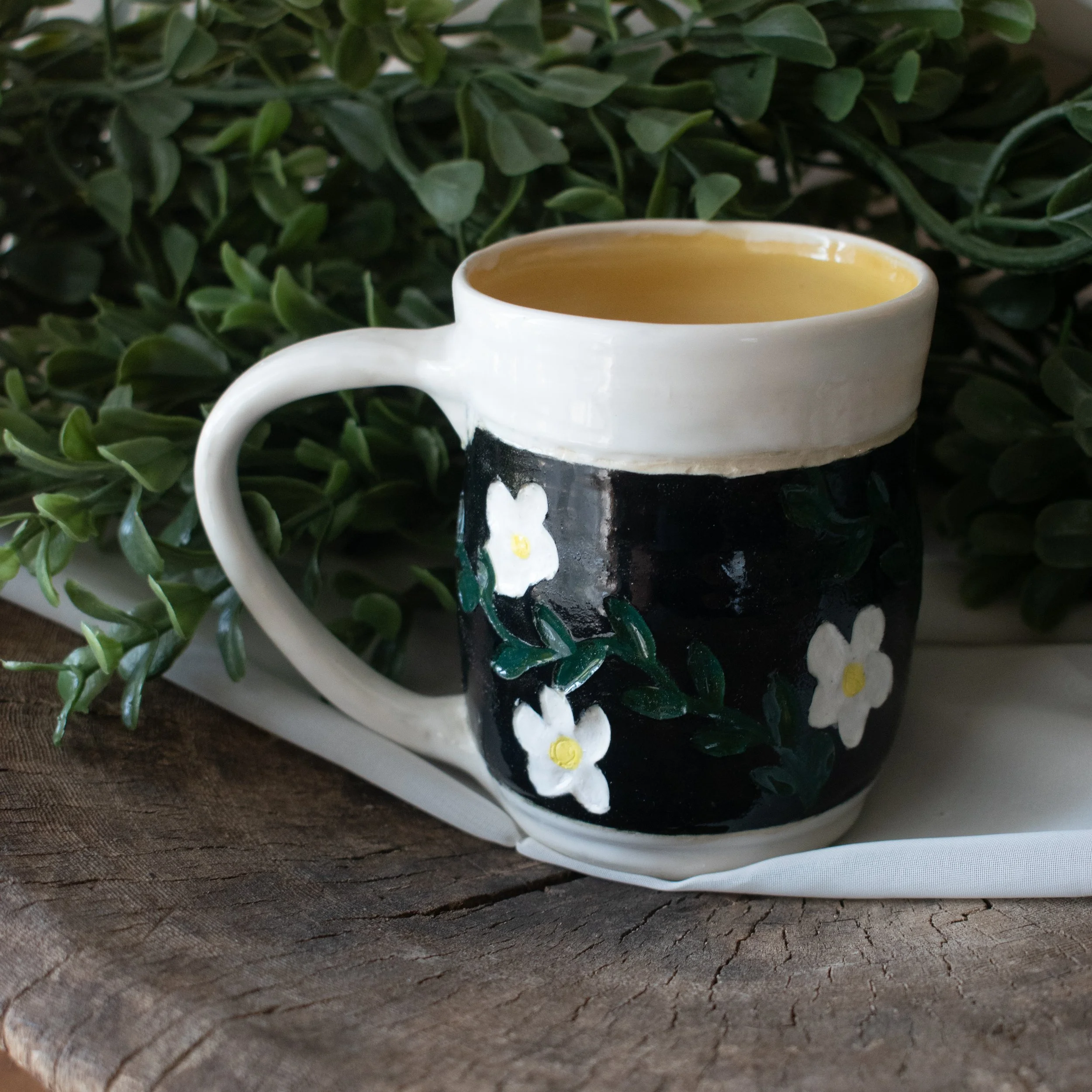 "Darlin' Daisies" Mug