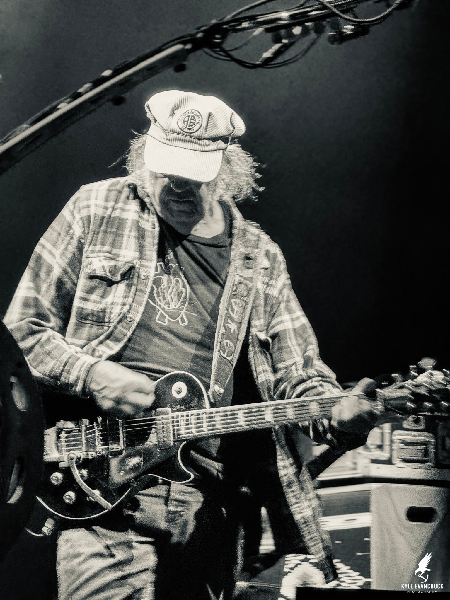 Neil Young (and the Chrome Hearts) live in Milwaukee - Love Earth tour 2025 - KE Photography