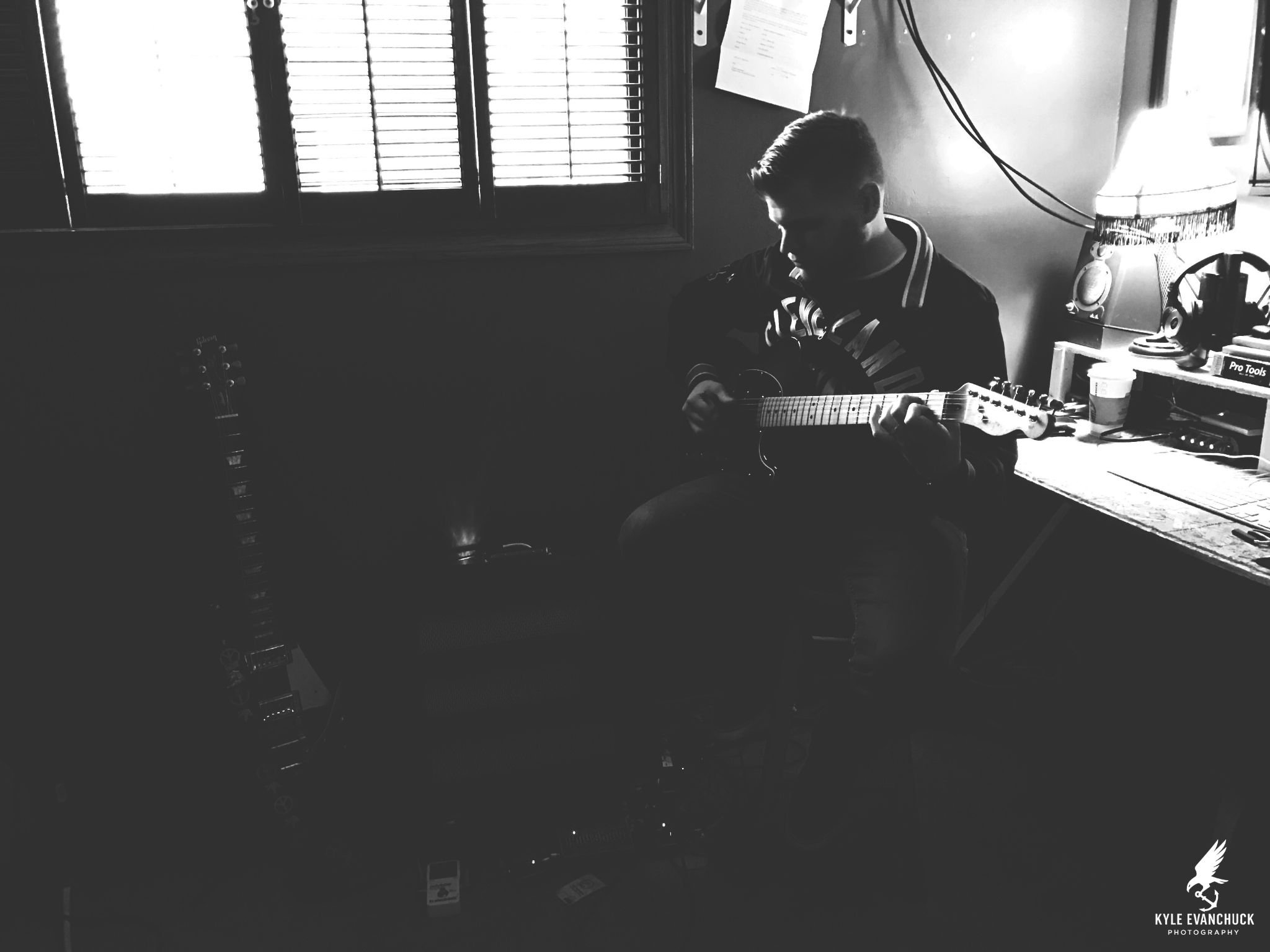 Tom Evanchuck (at Home)  2018 - KE Photography