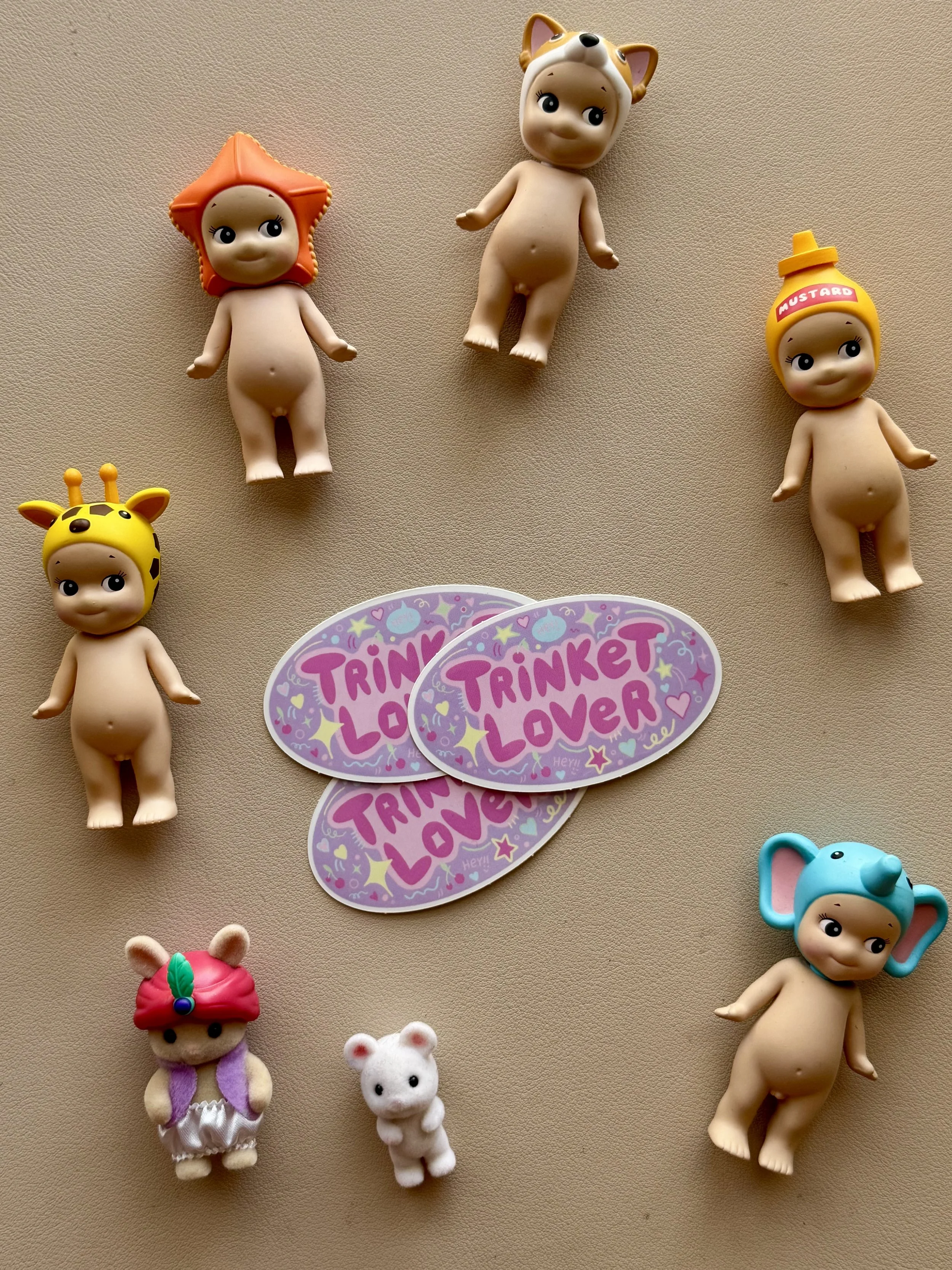 trinket lover sticker
