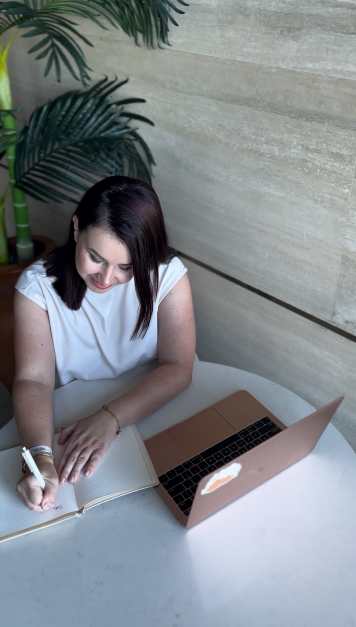How a Wellness Travel Advisor Personalizes Stress-Relief Retreats for Women