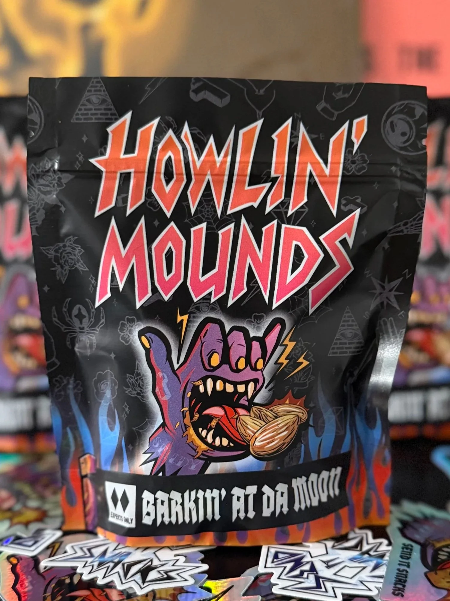 Howlin' Mounds - Barkin' At Da Moon