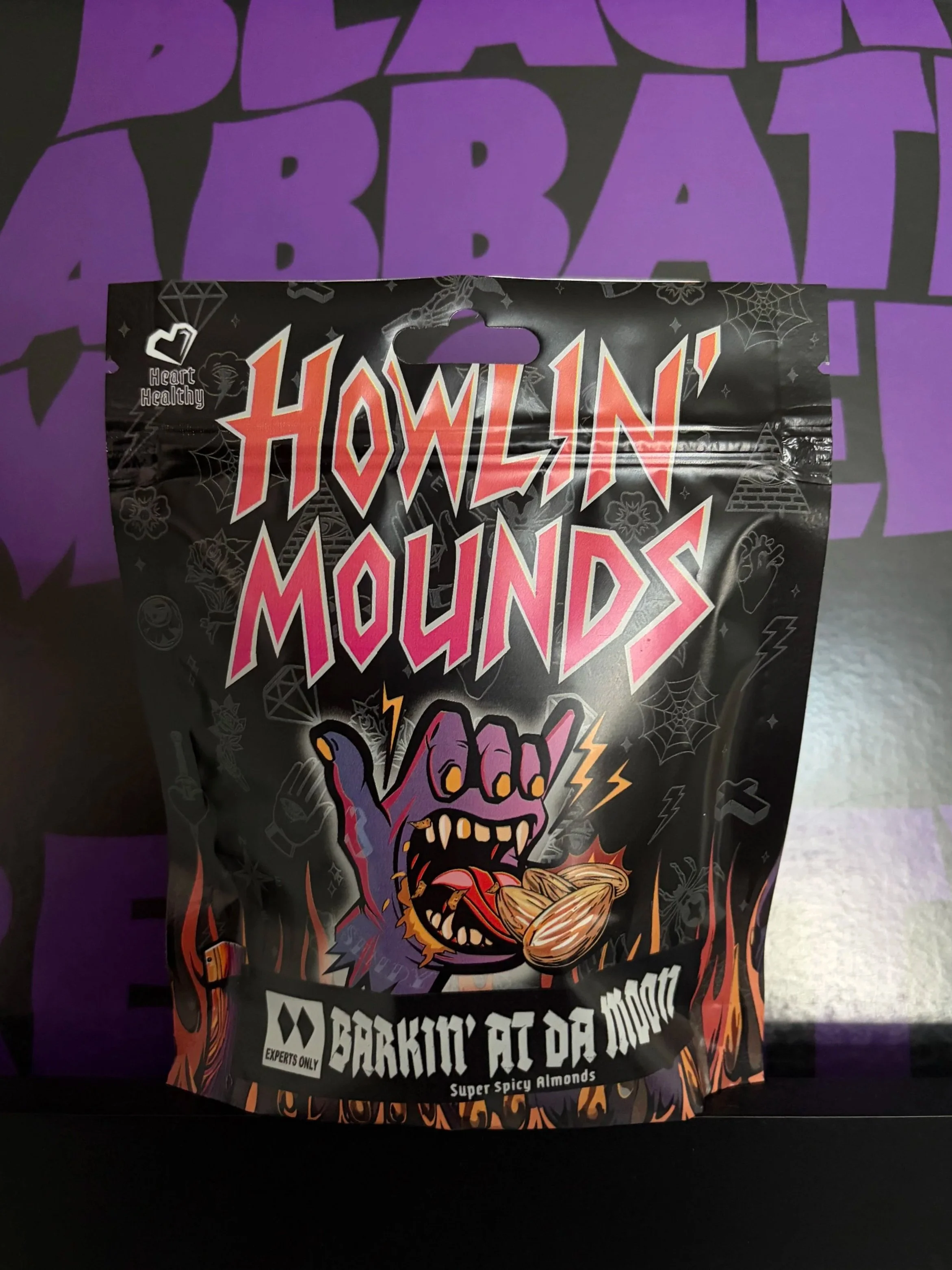 Howlin' Mounds - Barkin' At Da Moon