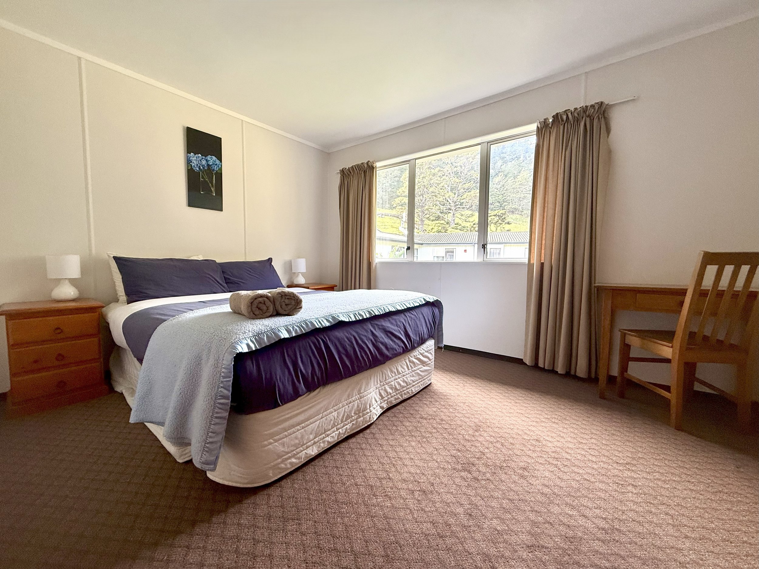 Room 2.jpg