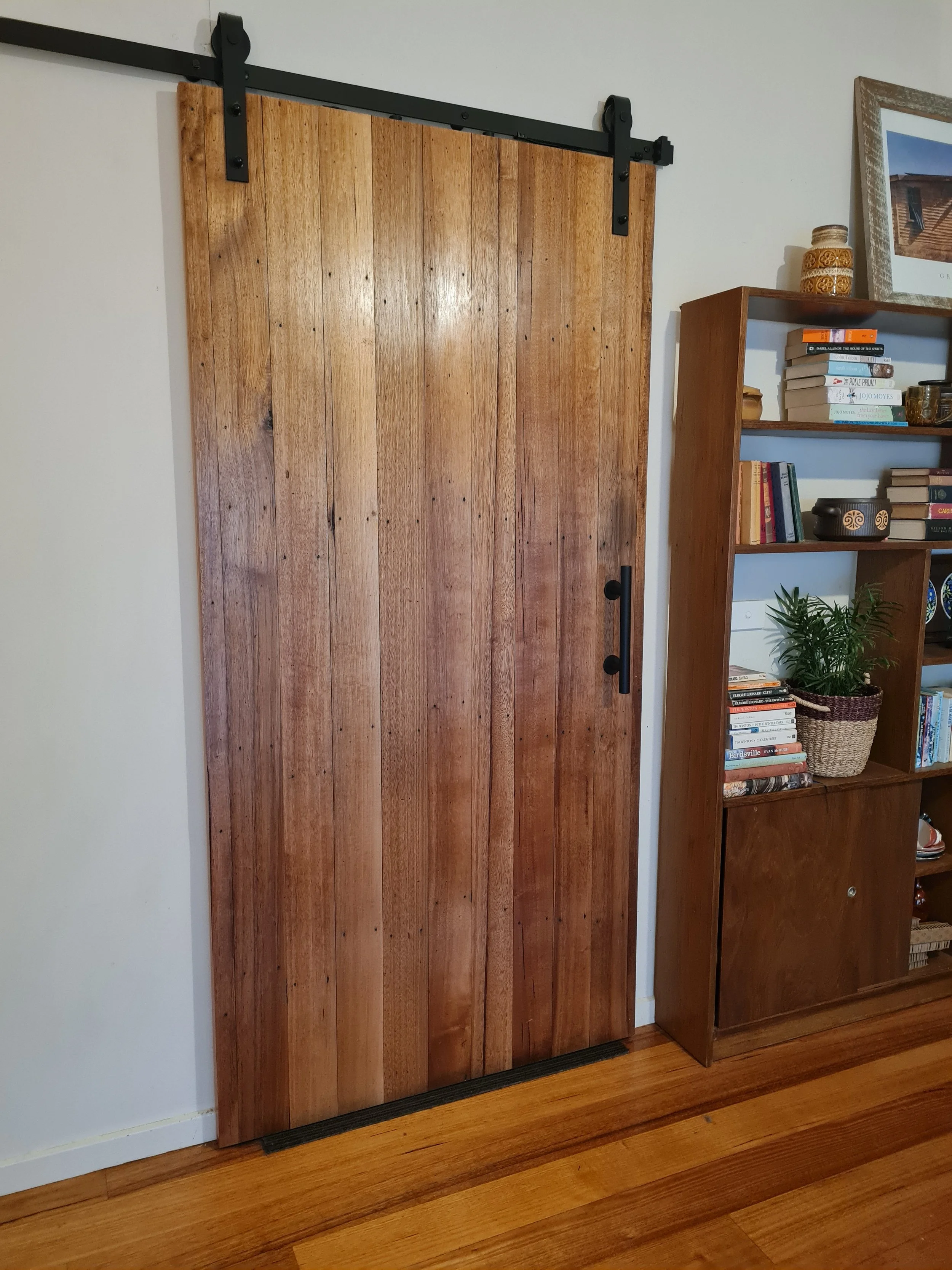 TJS custom timber sliding door