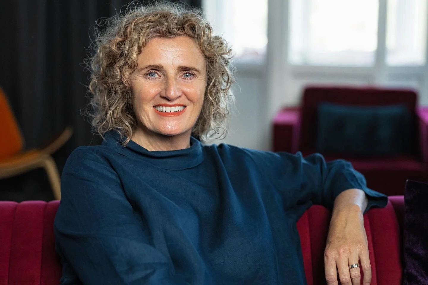 SATURDAYS with Ren 🙌🏽🤩

Ren is an incredible psychotherapist who will support and guide you through art, relationship, and body-based processes that bring you back into connection with yourself and those around you. 
Her work blends psychotherapy,