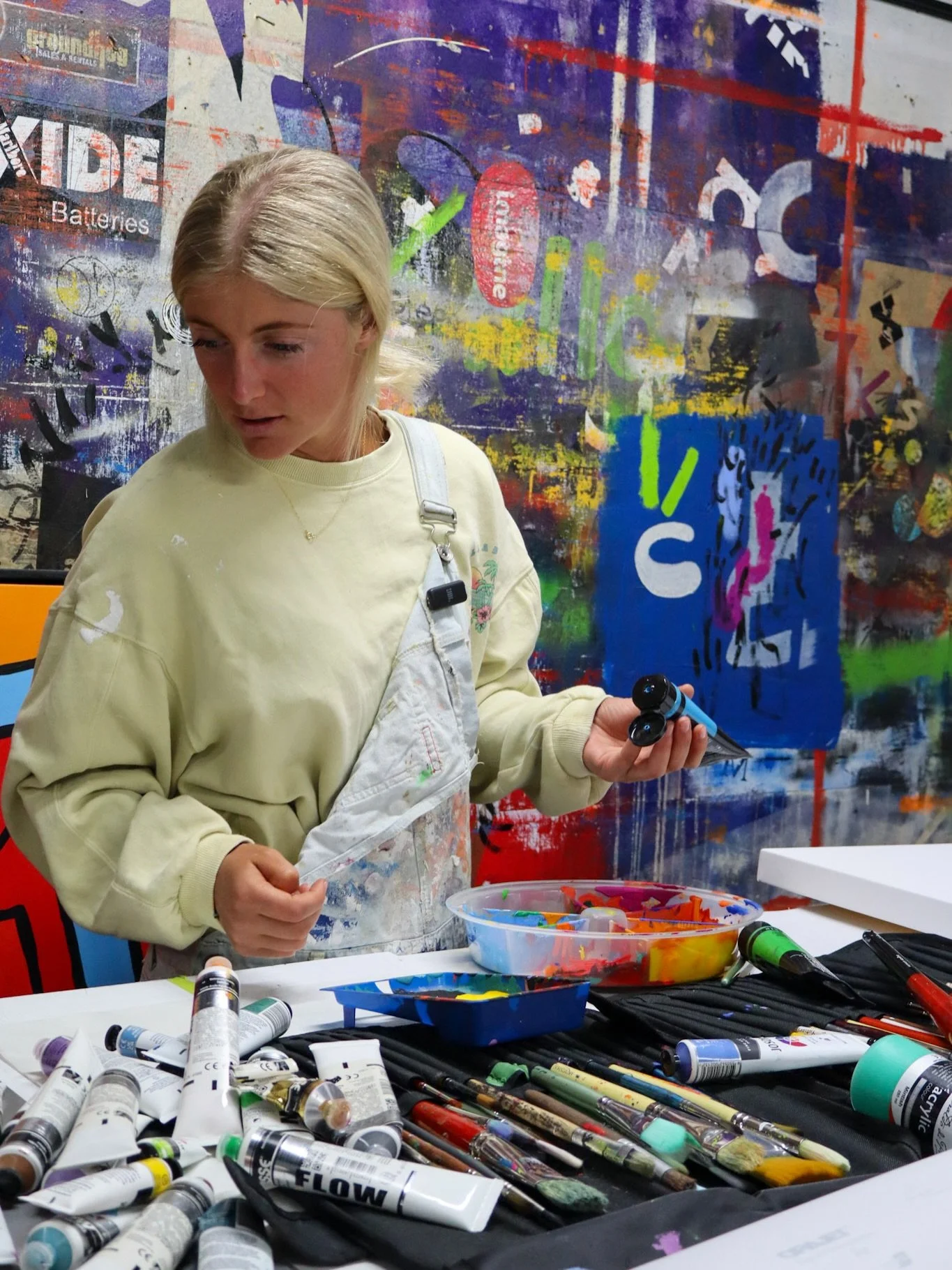 Little bit of painting before the next drop 🧢
Stay tuned 🫣🫣

📸 @poppy_gardner5