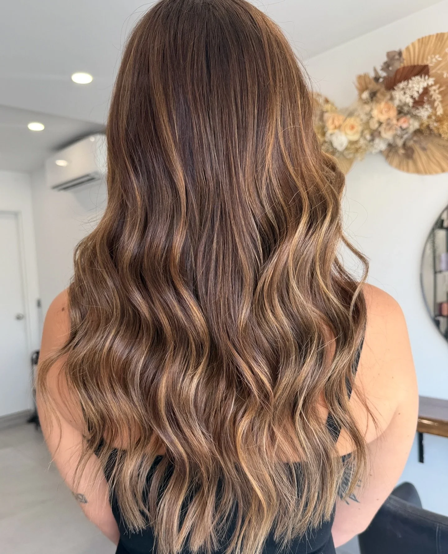 A shot from the back because I&rsquo;m still just so obsessed with this teddy bear bronde 🙌🏽🧸

#nakhair #sunshinecoastsmallbusiness #sunshinecoasthairdresser #teddybearbronde #balayage