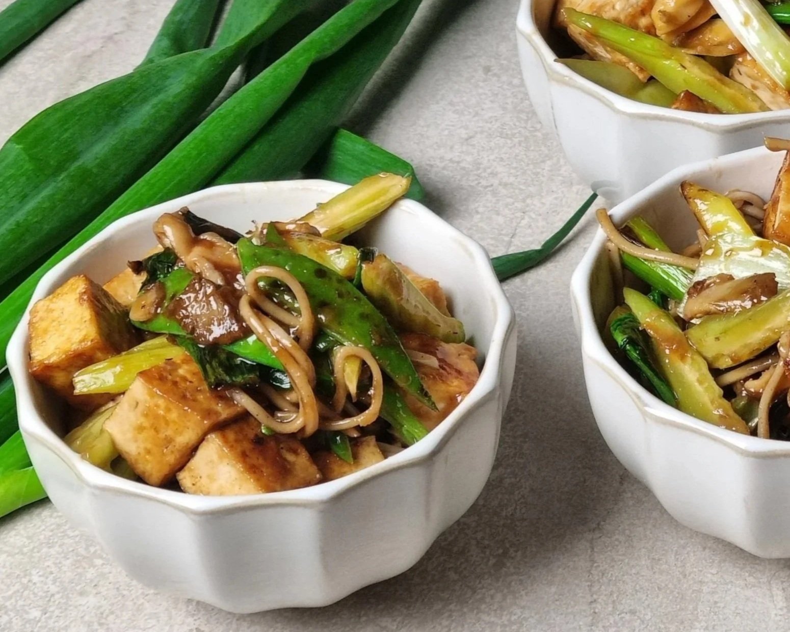 Charred spring onion & Teriyaki tofu stir fry