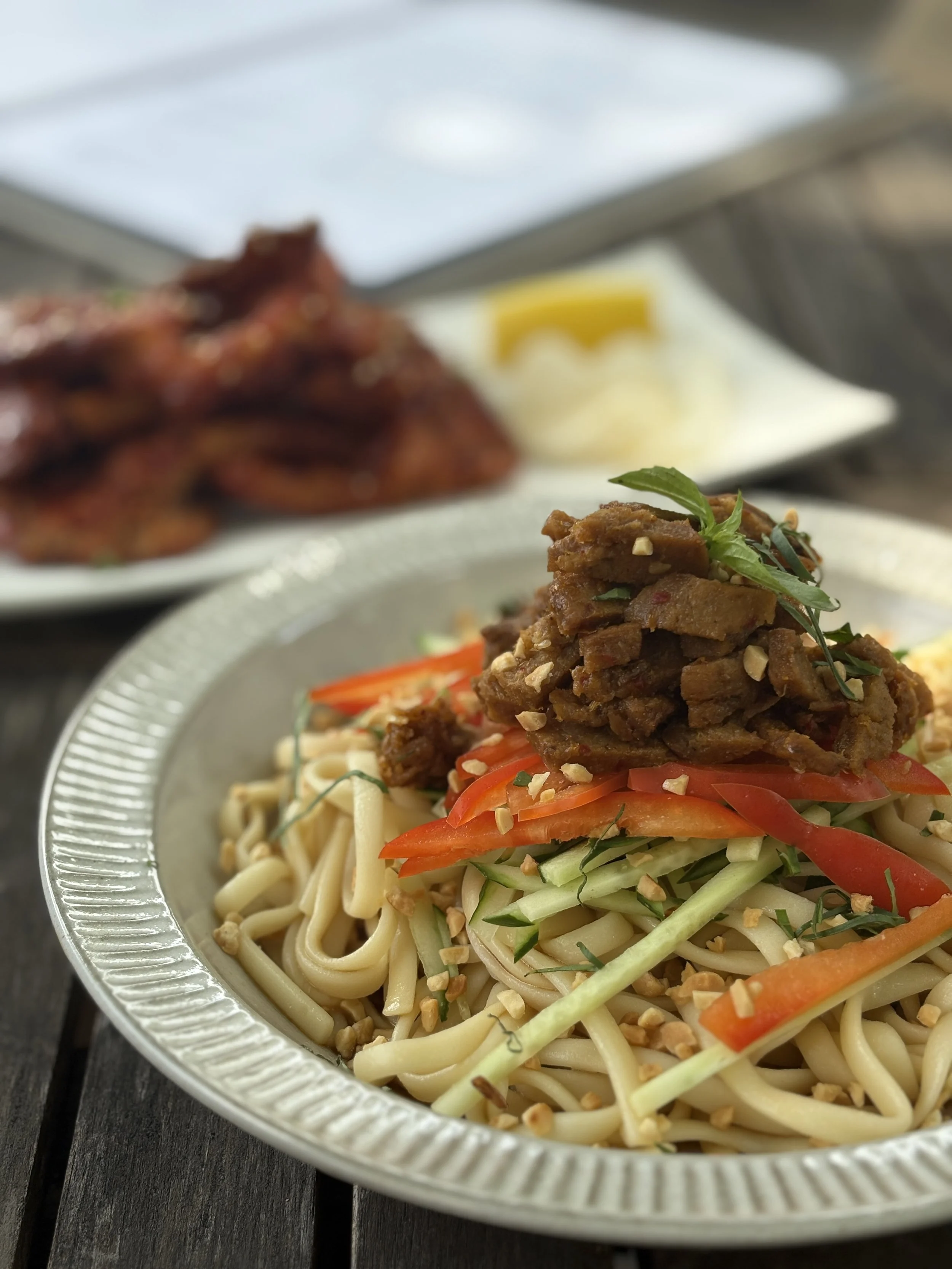 青花椒橙香肉麻冷麵
Spiced Citrus Chilled Noodles
